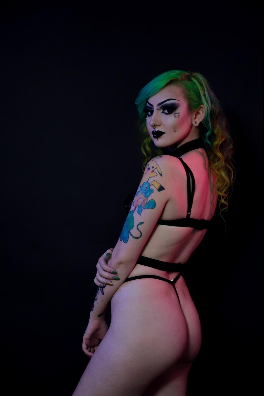 Dawn 🦇🖤 profile image