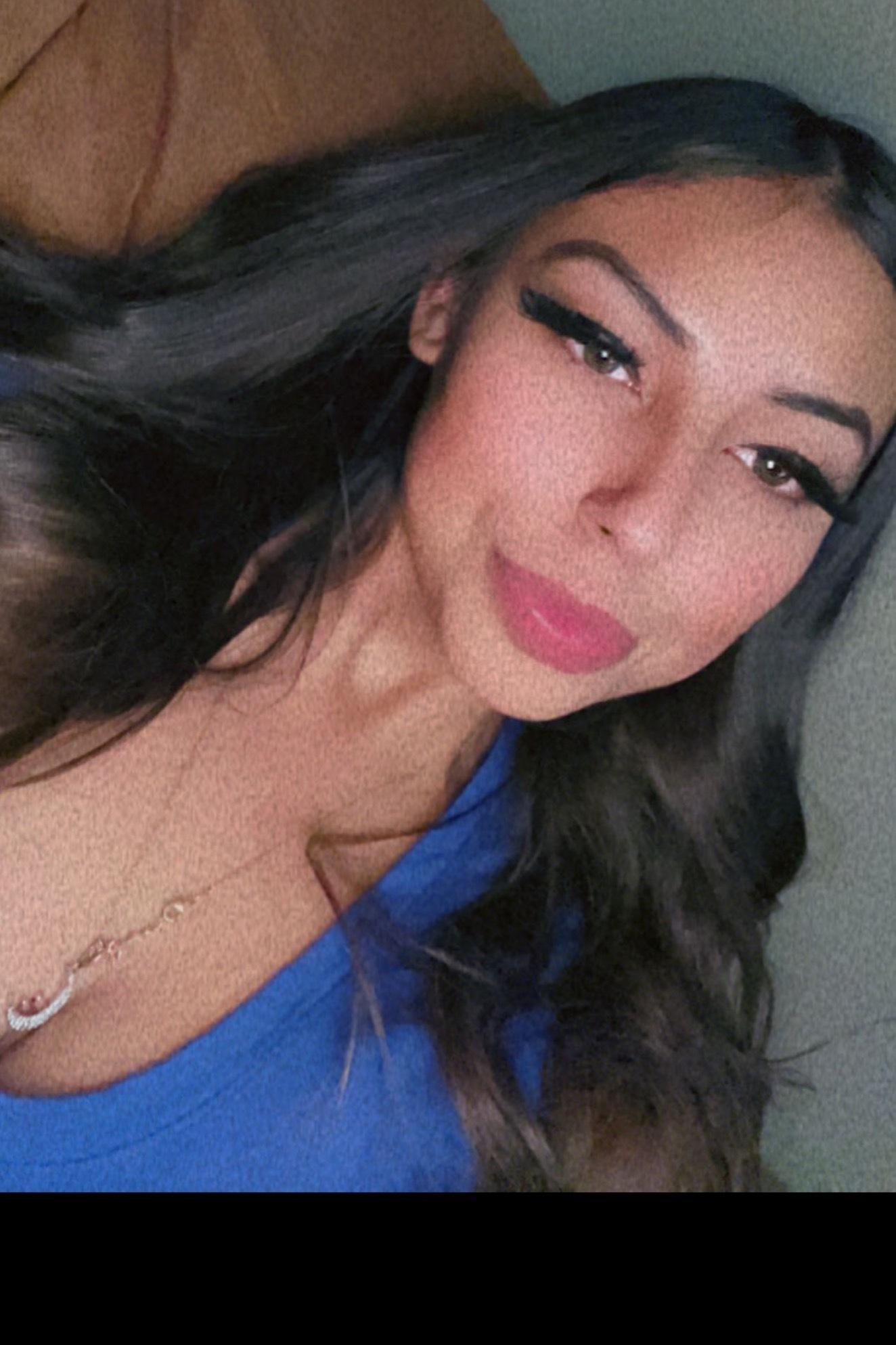 Mia profile image