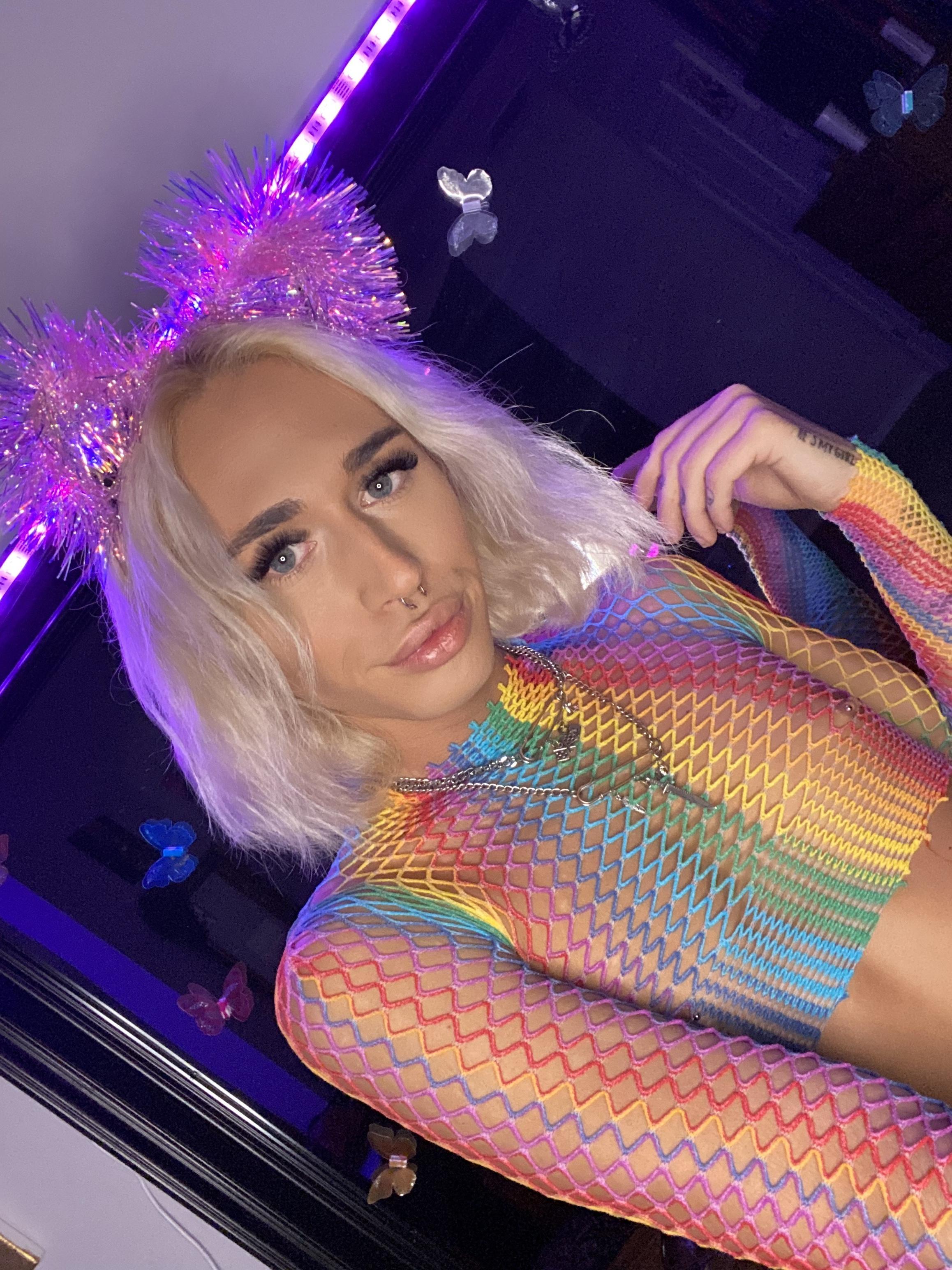 rxndi profile image
