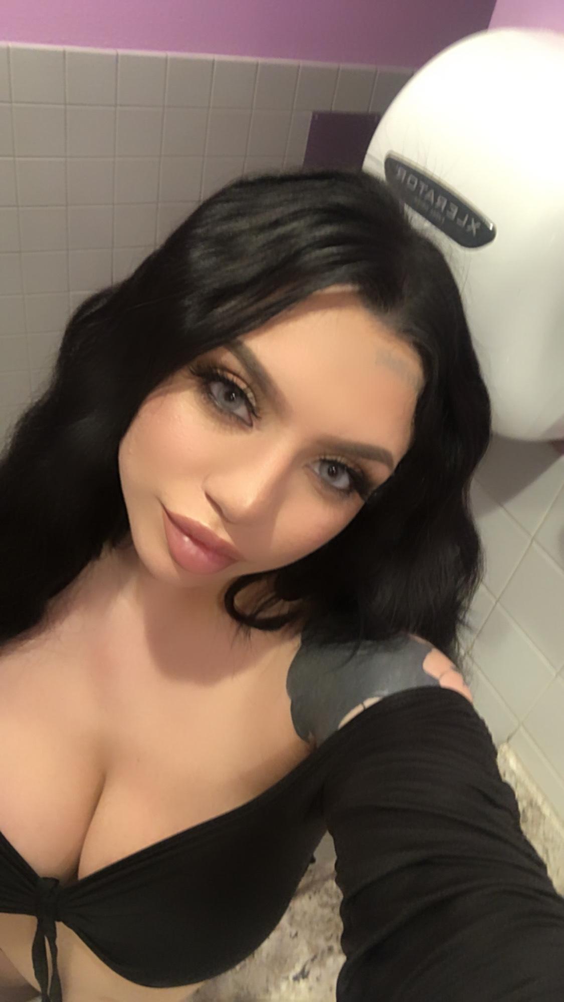 Kat Valentine profile image