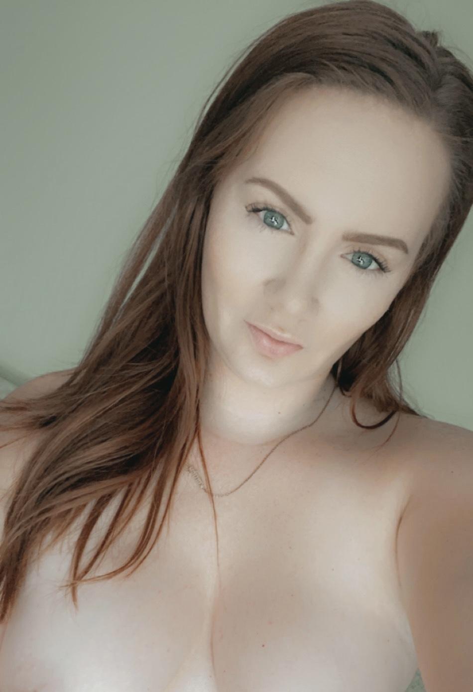 Kat profile image