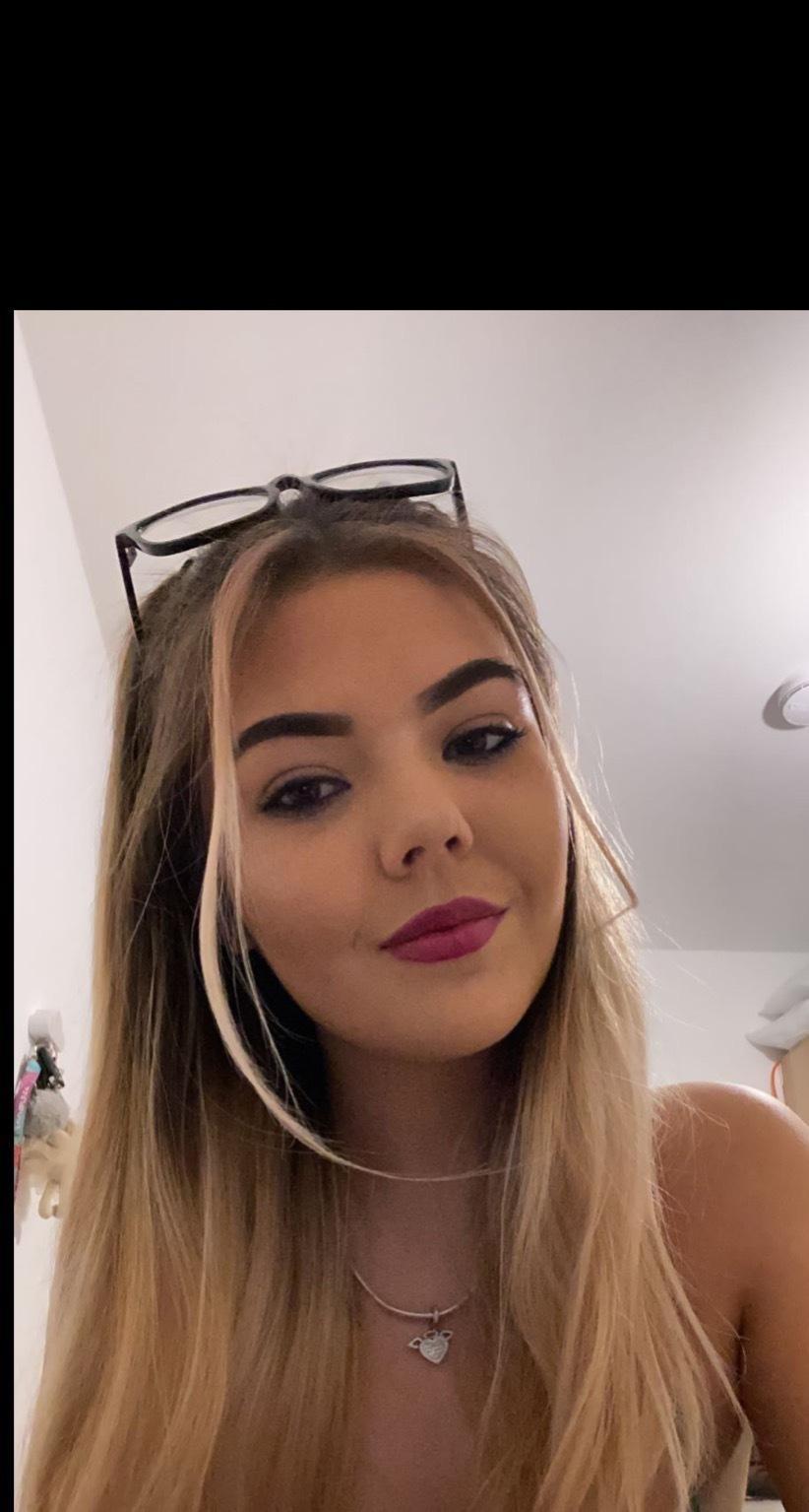 Izzy profile image