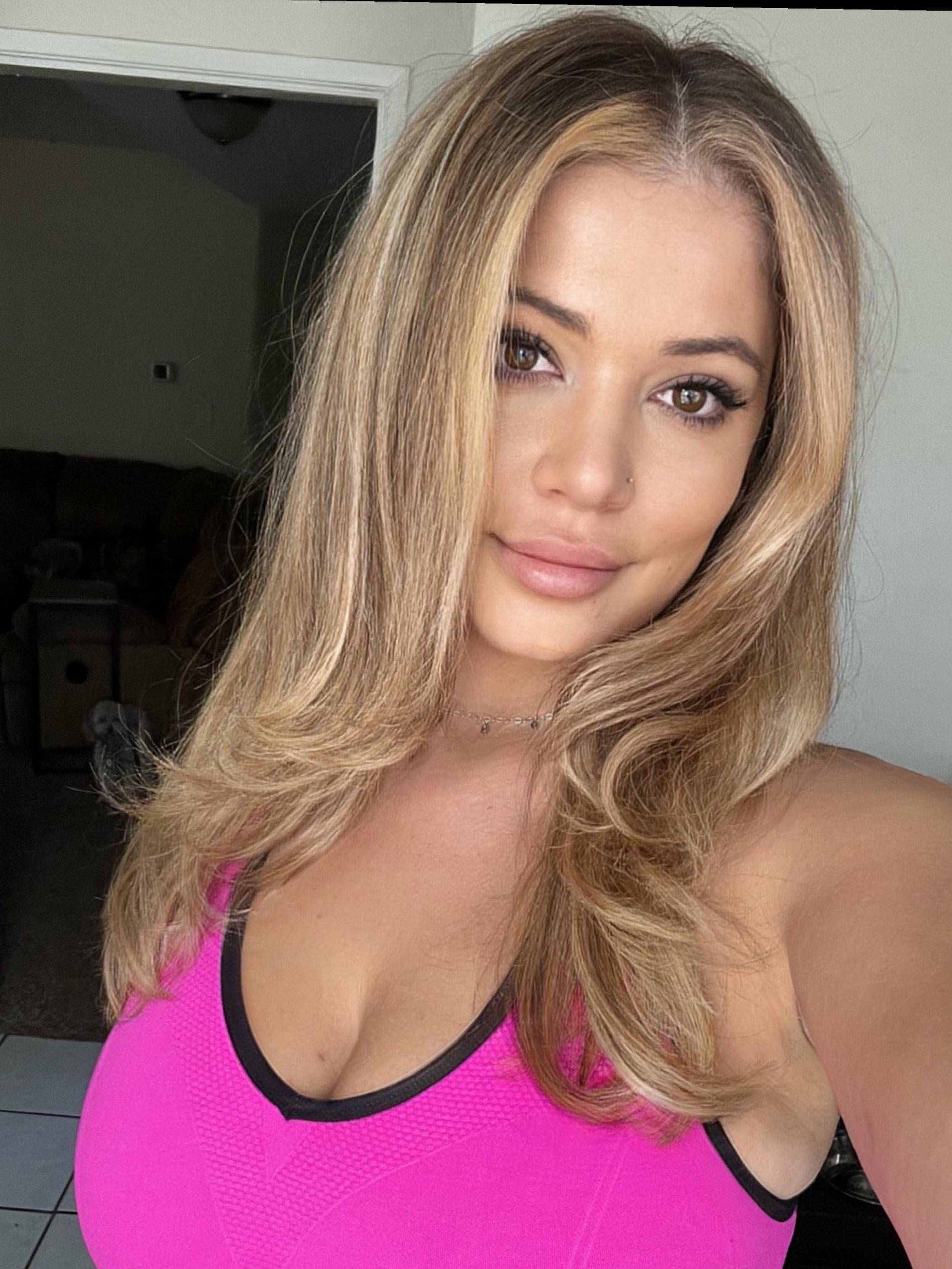 Ali Rose profile image