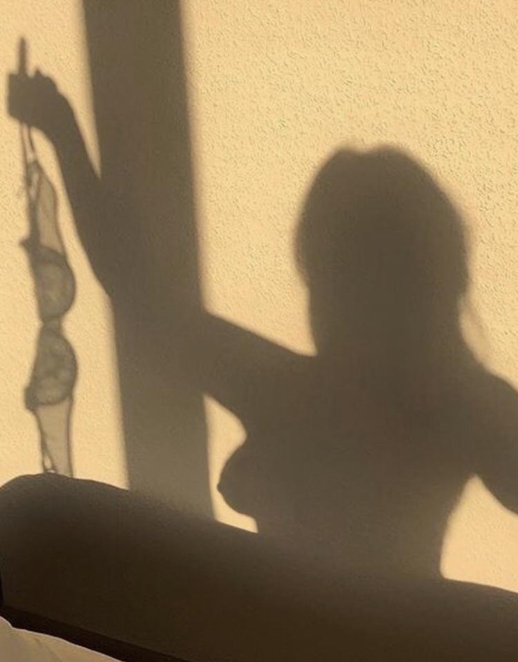 Tina profile image