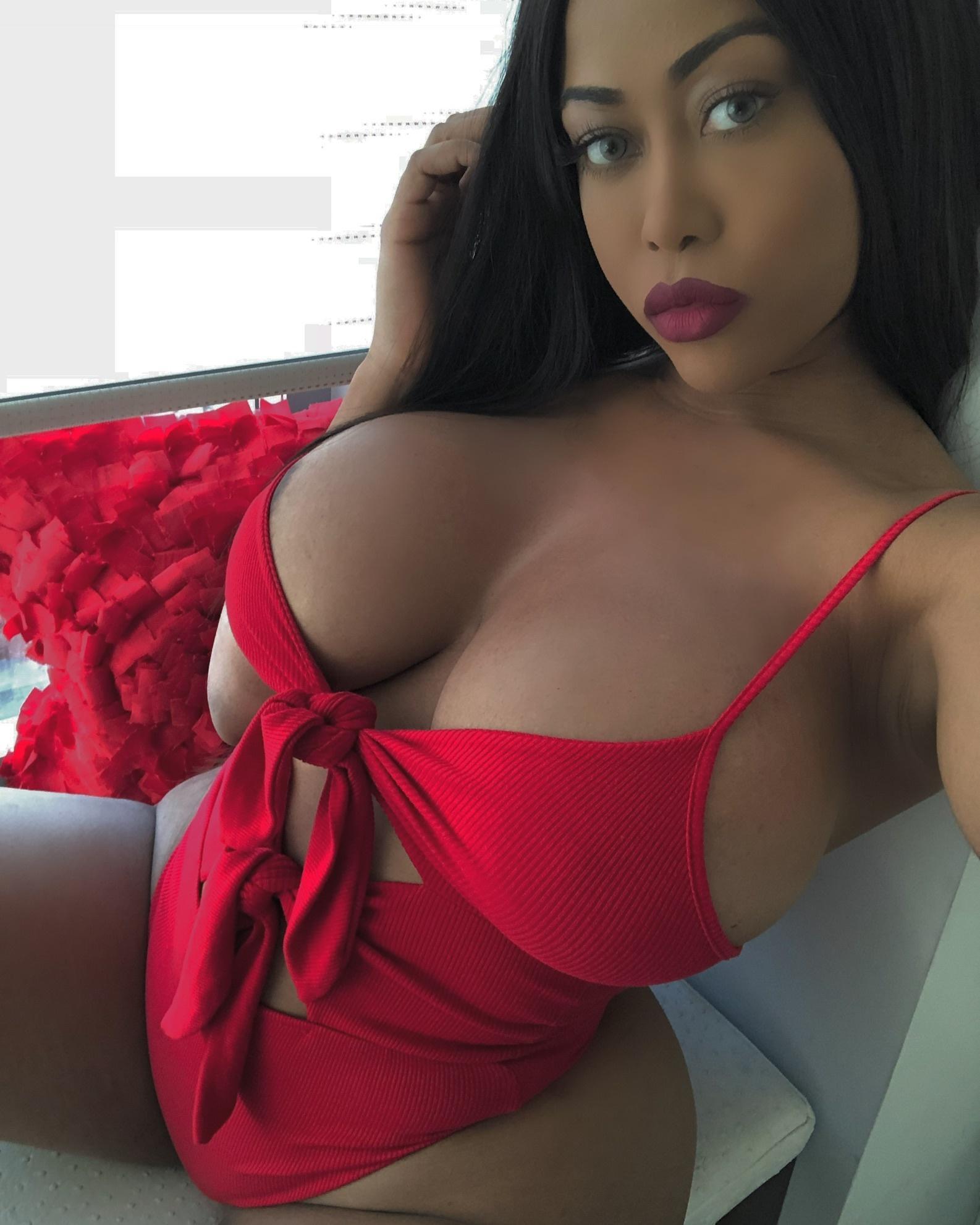 Moriah mills profile image