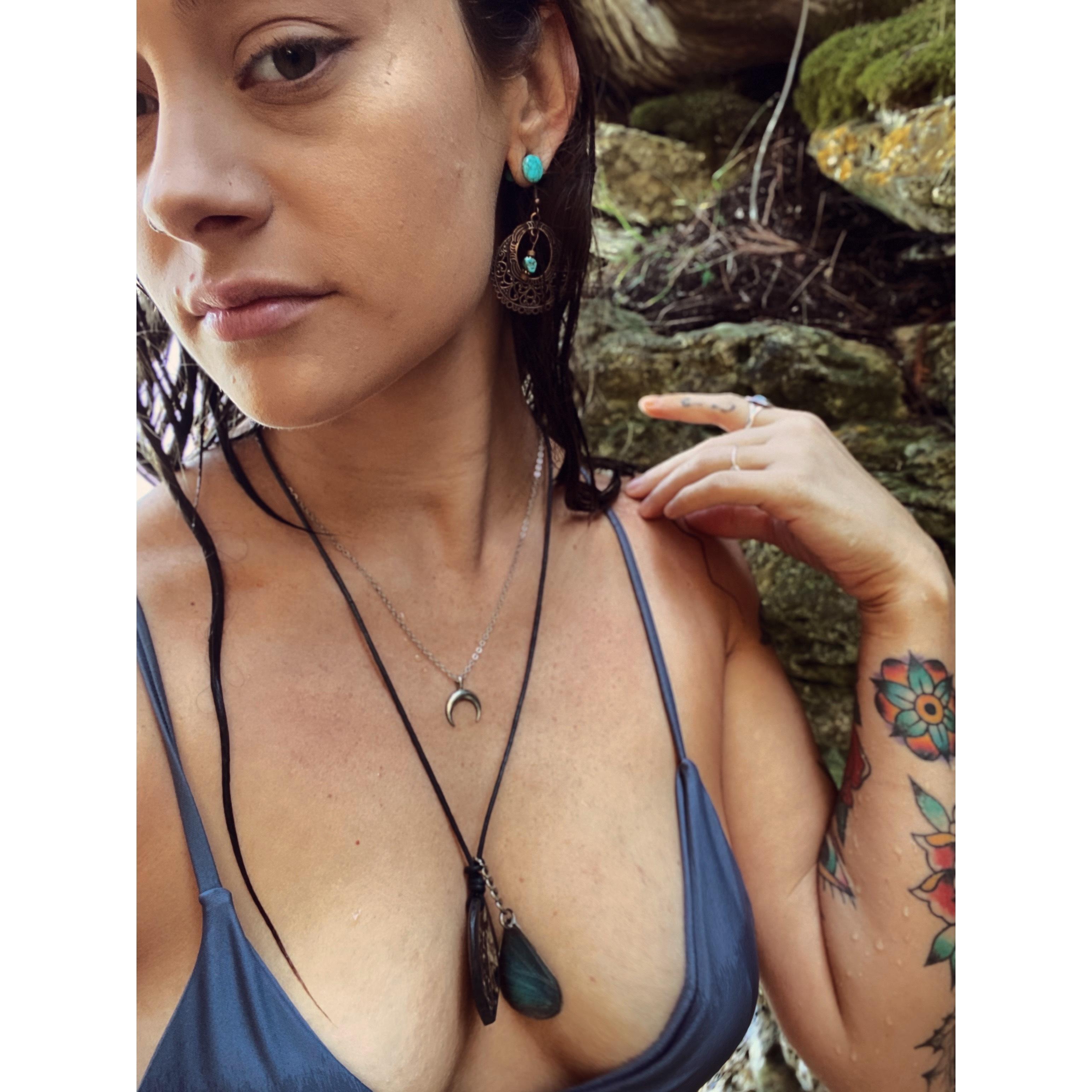 H profile image