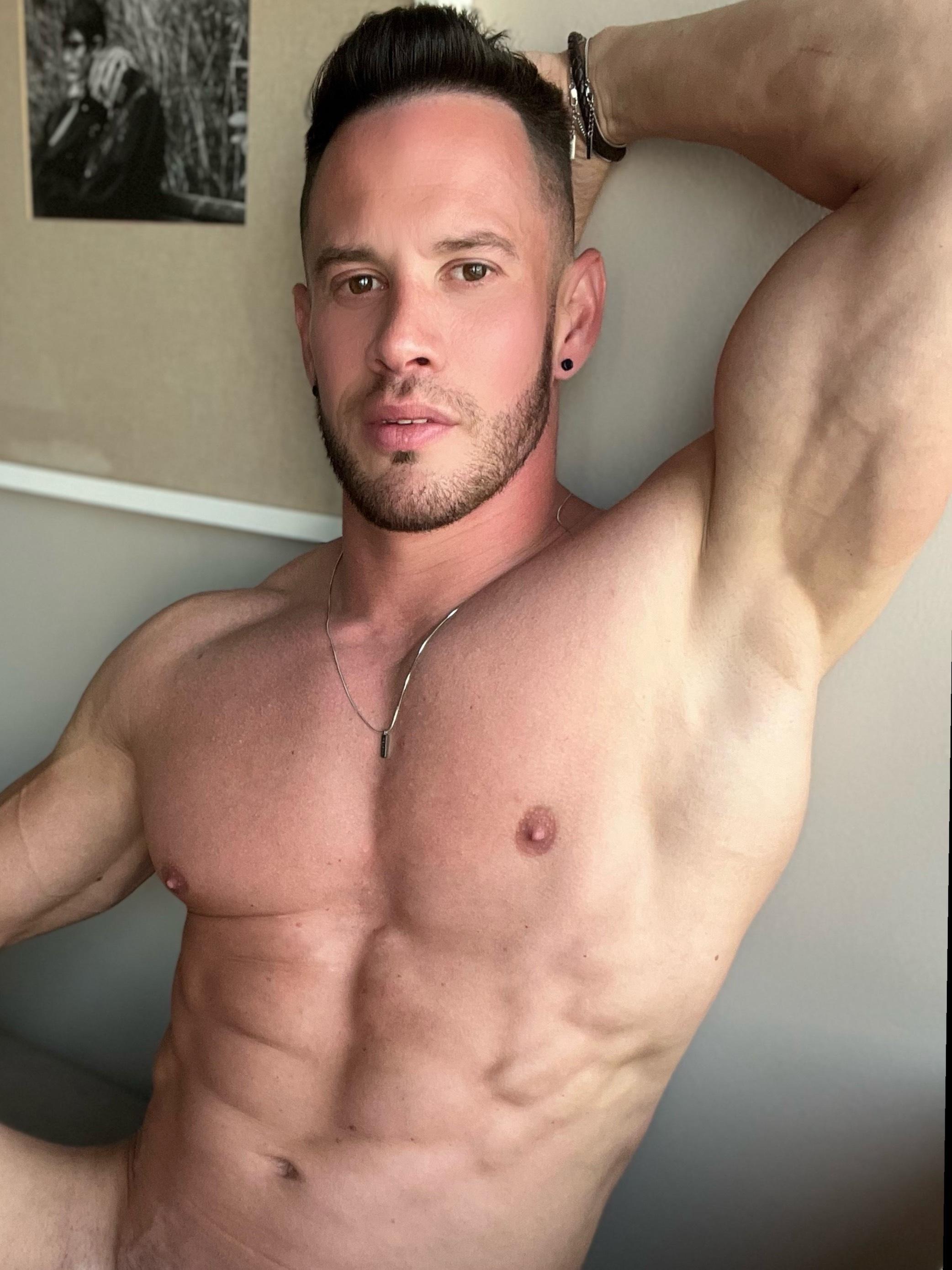 Italian Stud Free profile image