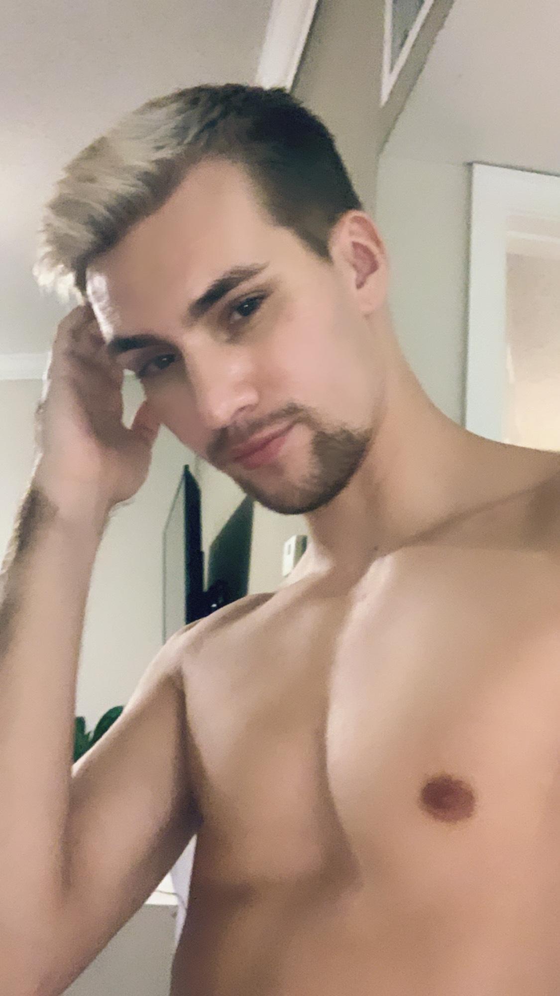 Alex profile image