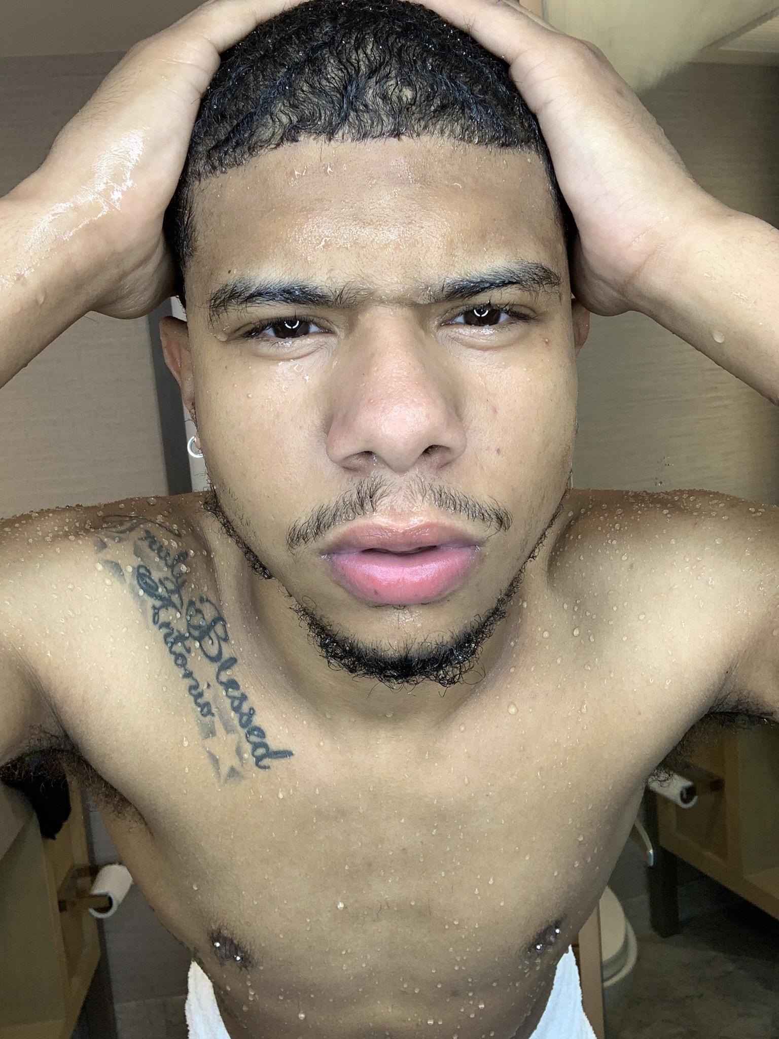 YaFavLightSkin profile image