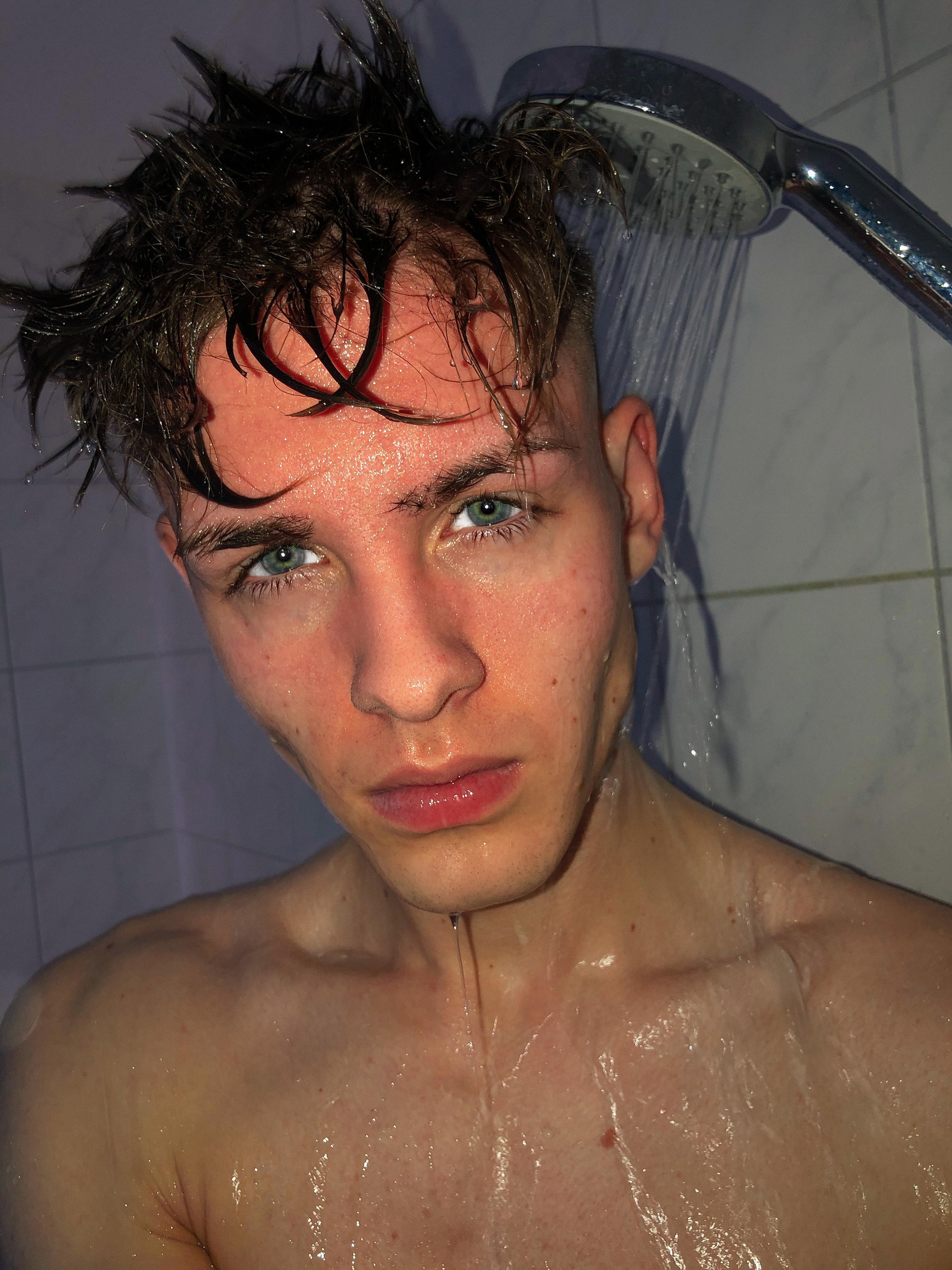 Lucas Hall [FREE] profile image