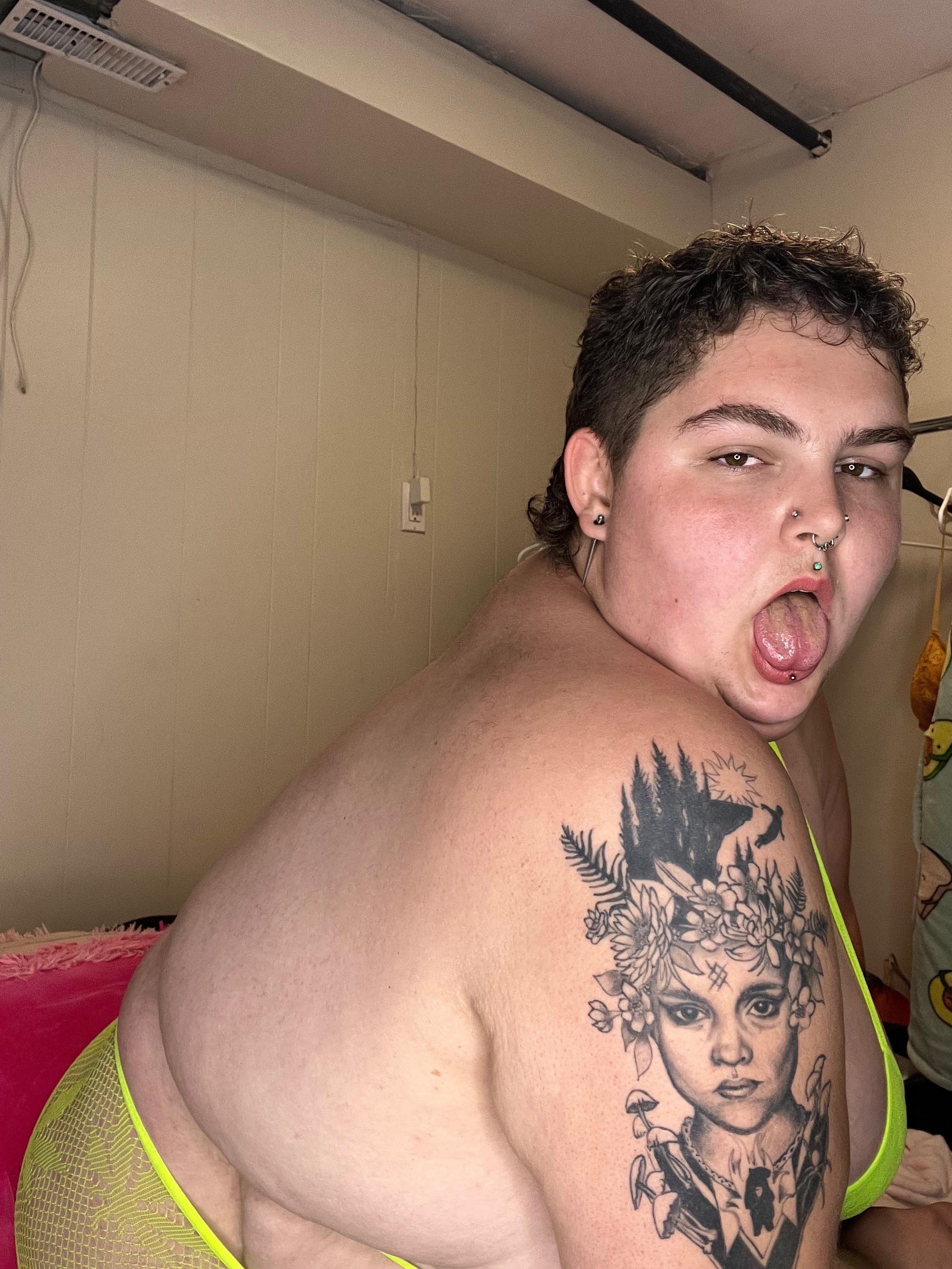 your bbw pocket girlfriend 💝👫🏻 profile image