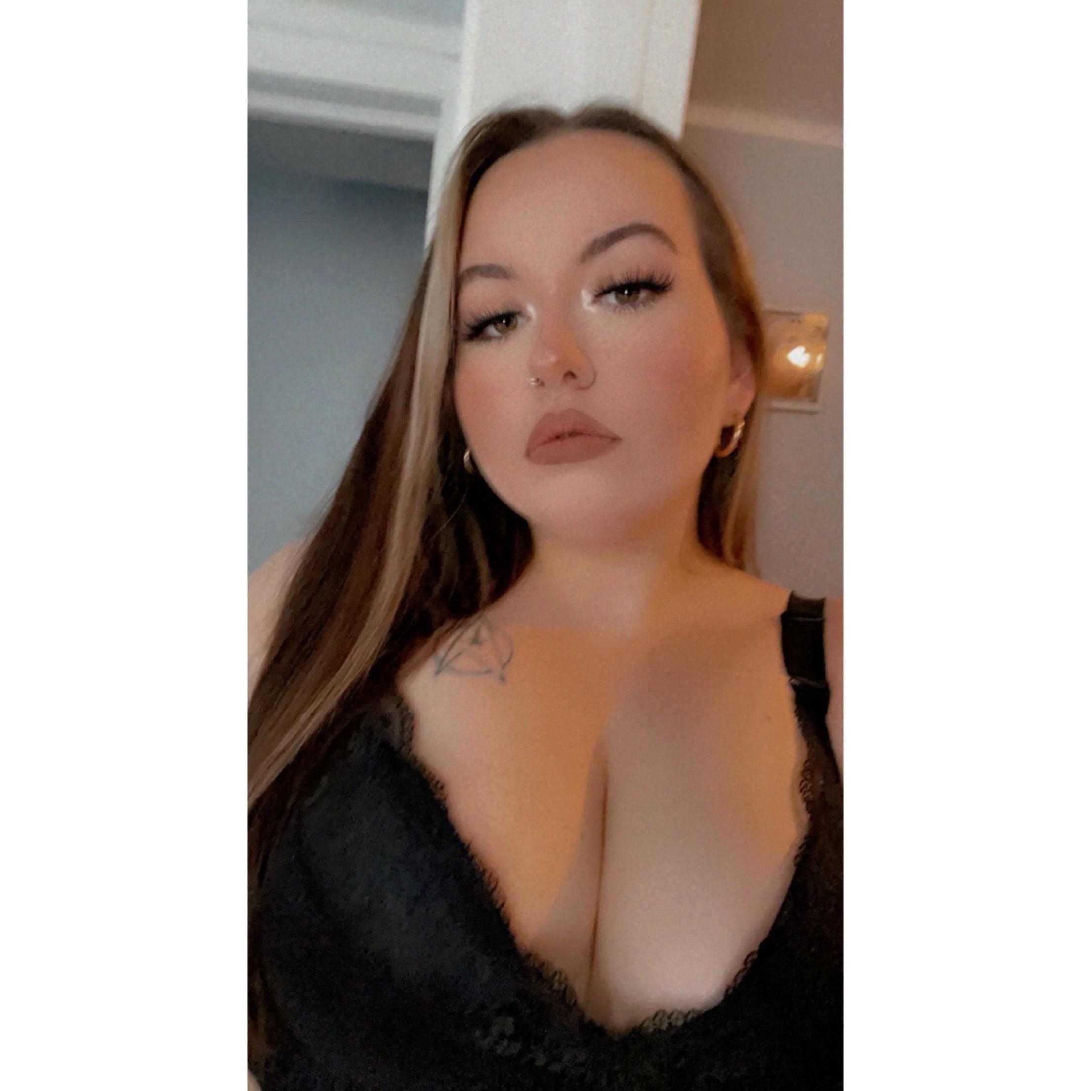 Mimi profile image