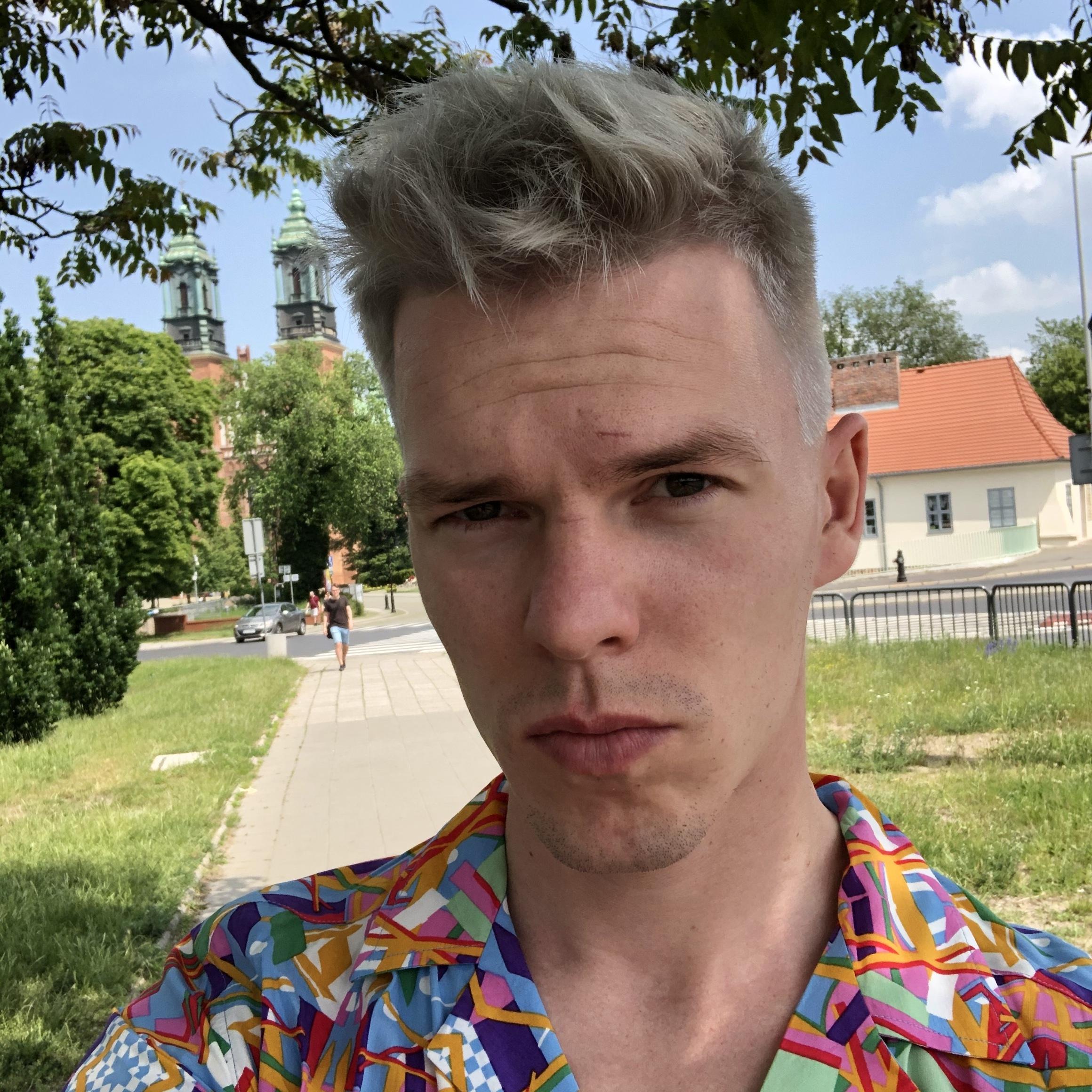 Arek profile image