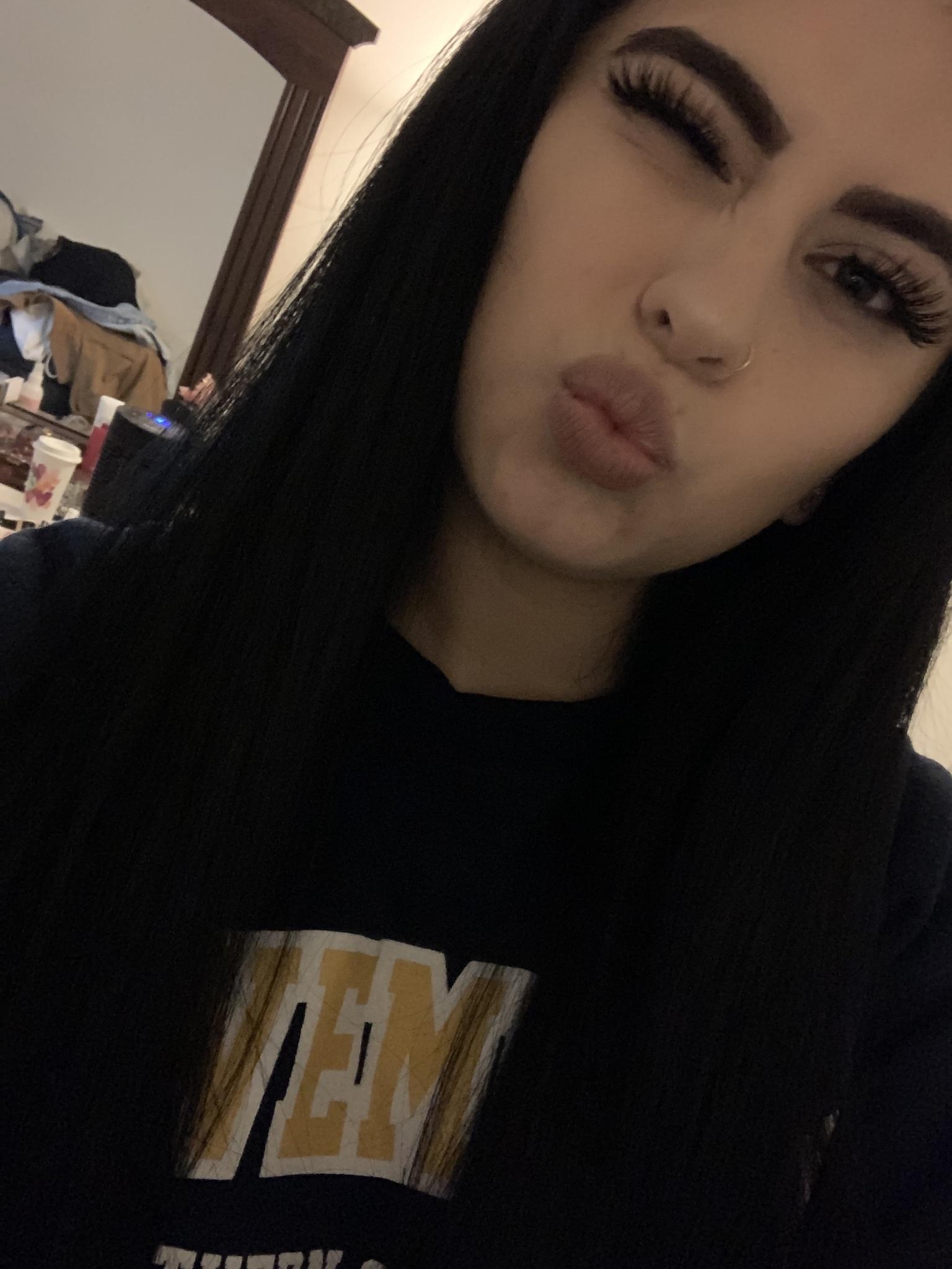 Mel profile image