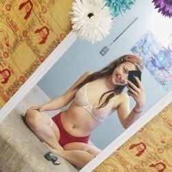 LUCKY LUCY IS BACK 👁️👄👁️ profile image