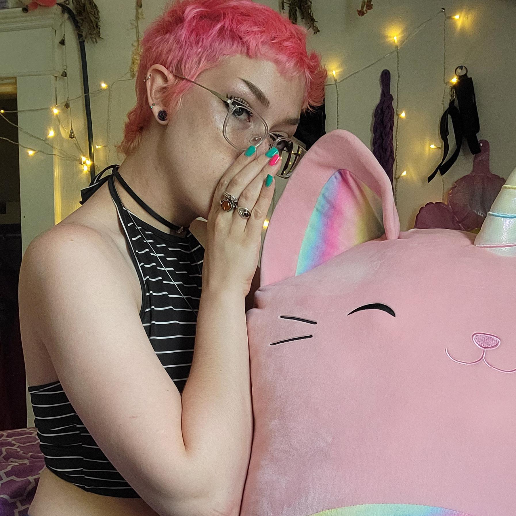 Your Free Bun 🌻 profile image