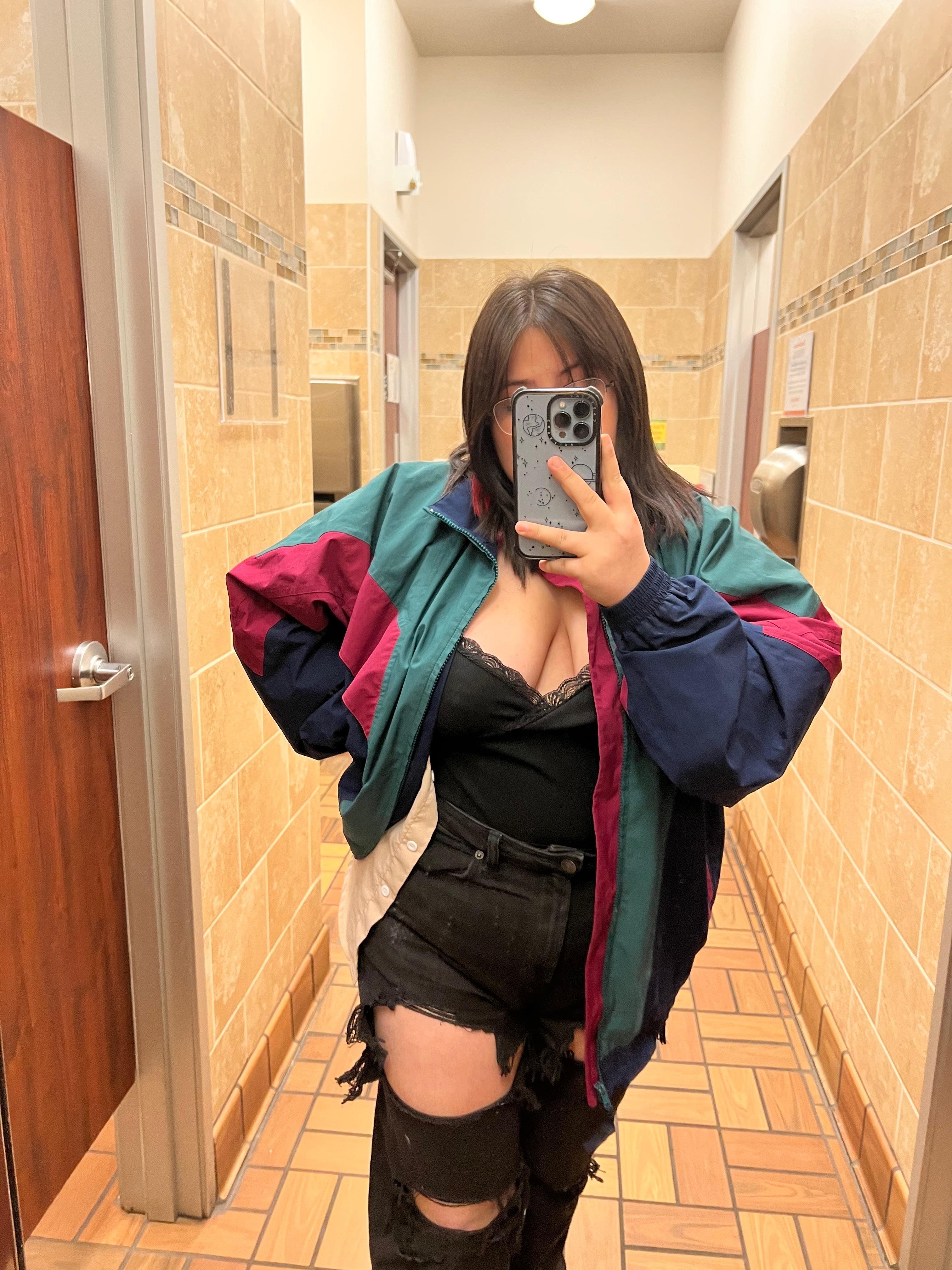 Emily profile image