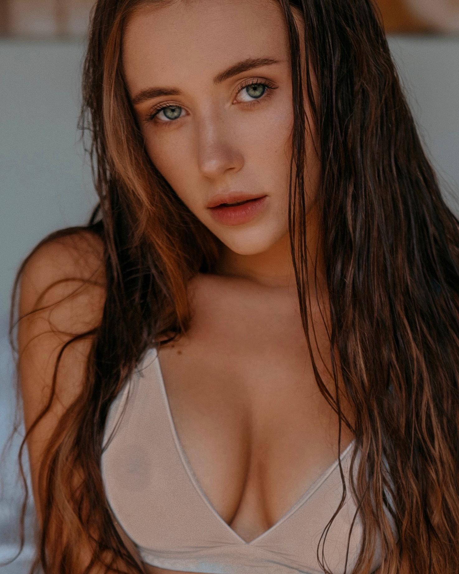 Anna profile image