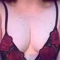 Layla L profile image