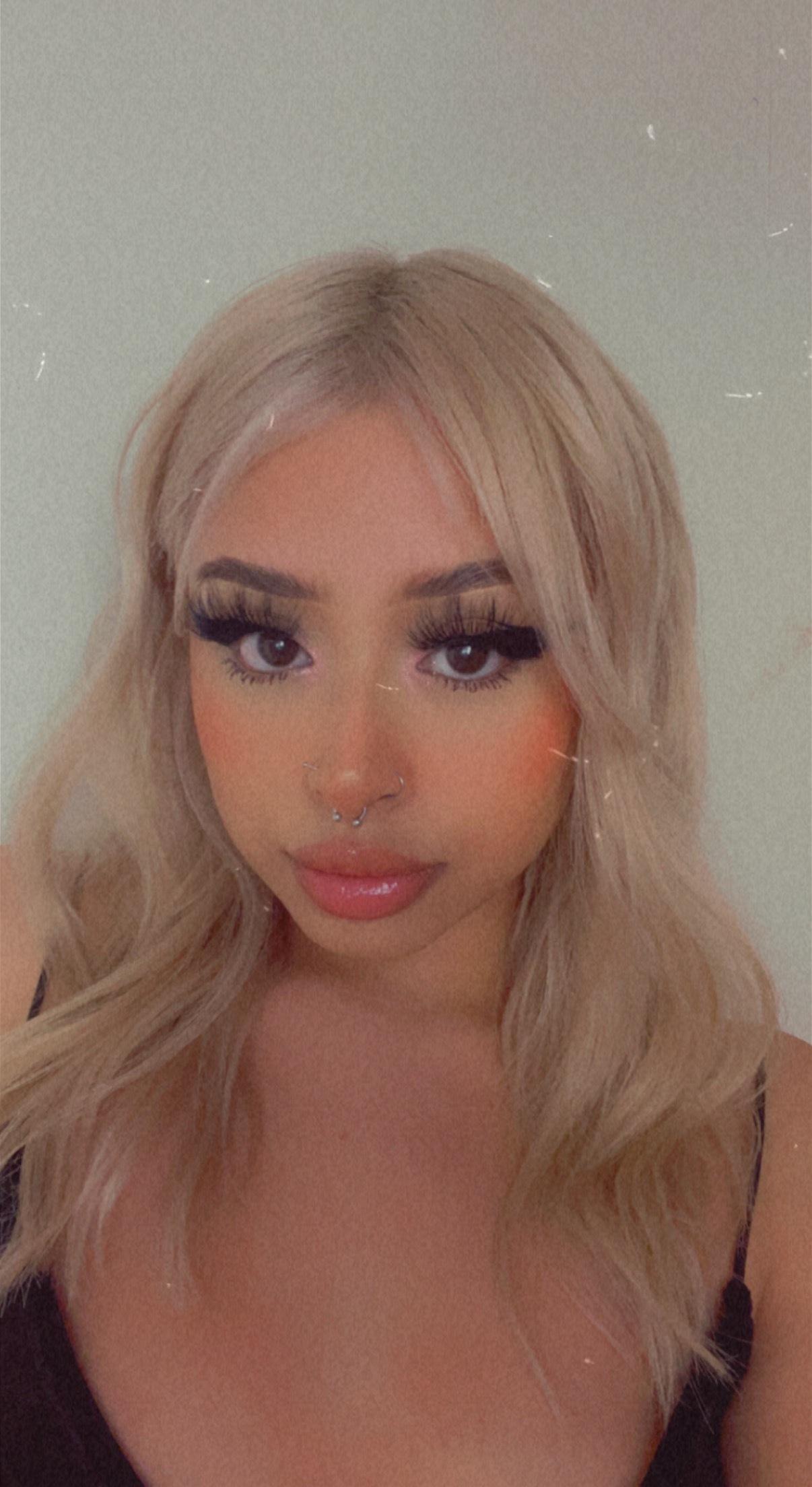 Itzel profile image