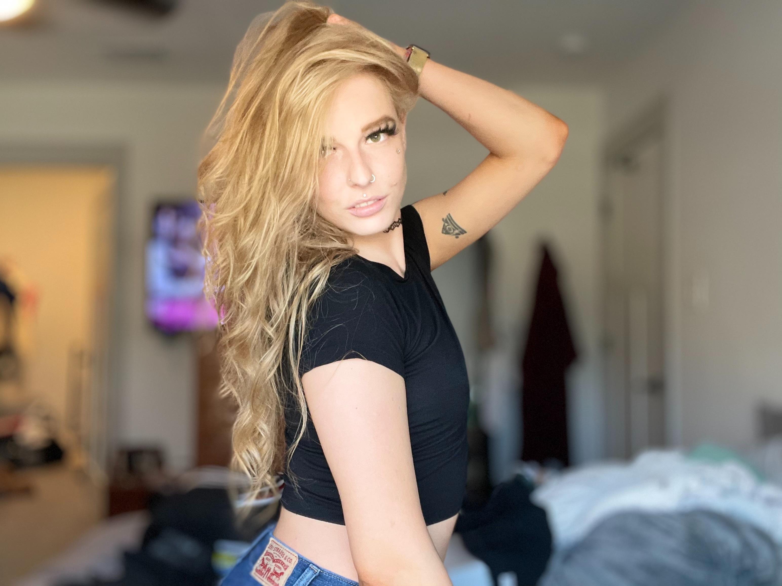 EMJ profile image