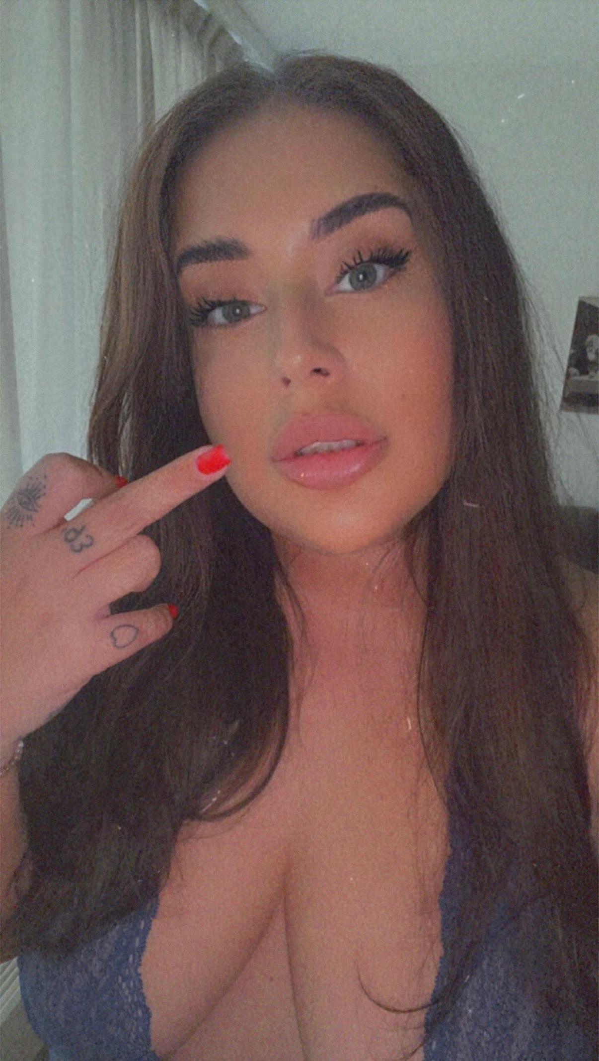 Queen Soraya Fart Queen👸🏻💨 profile image