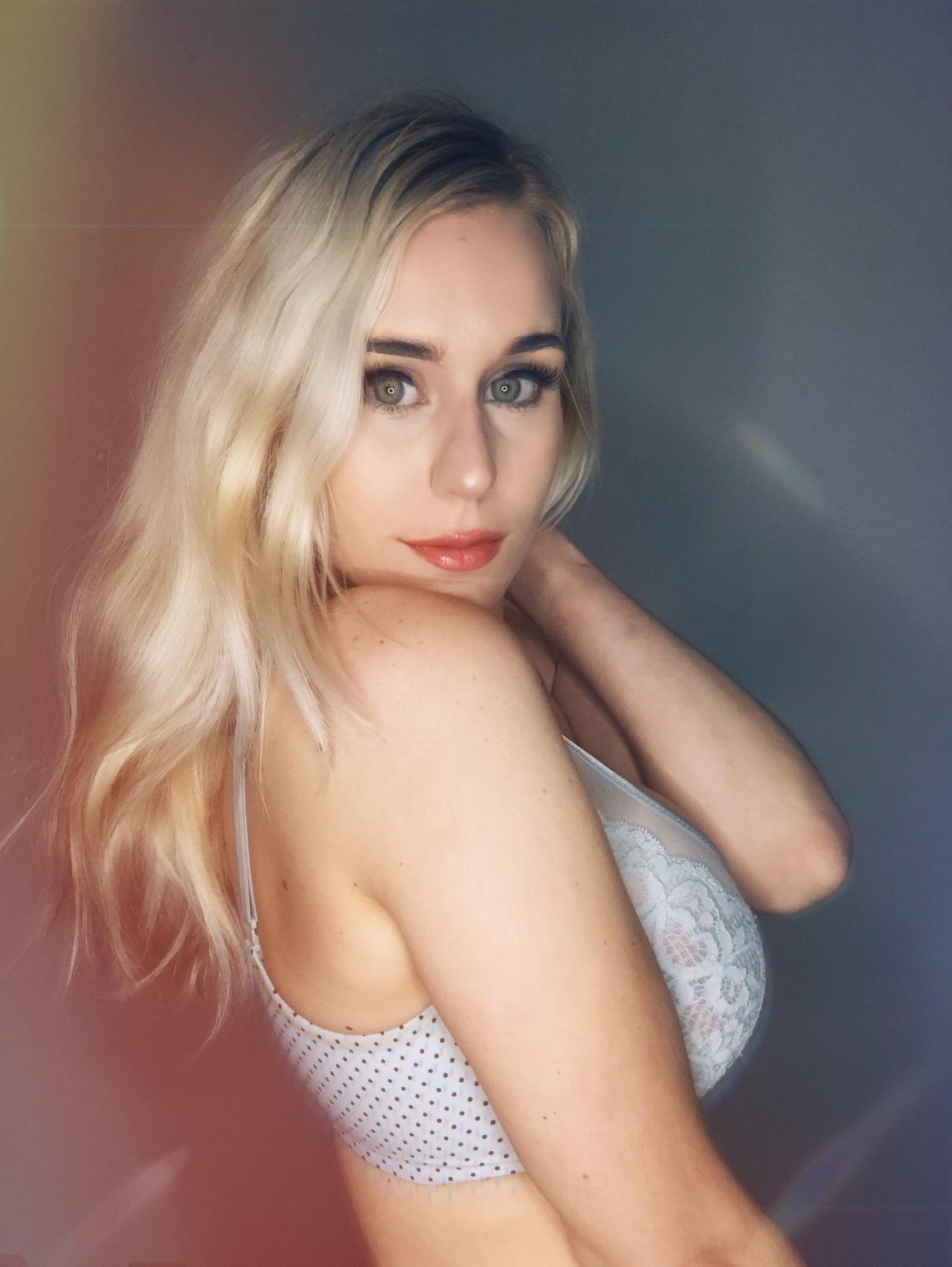 Stella profile image