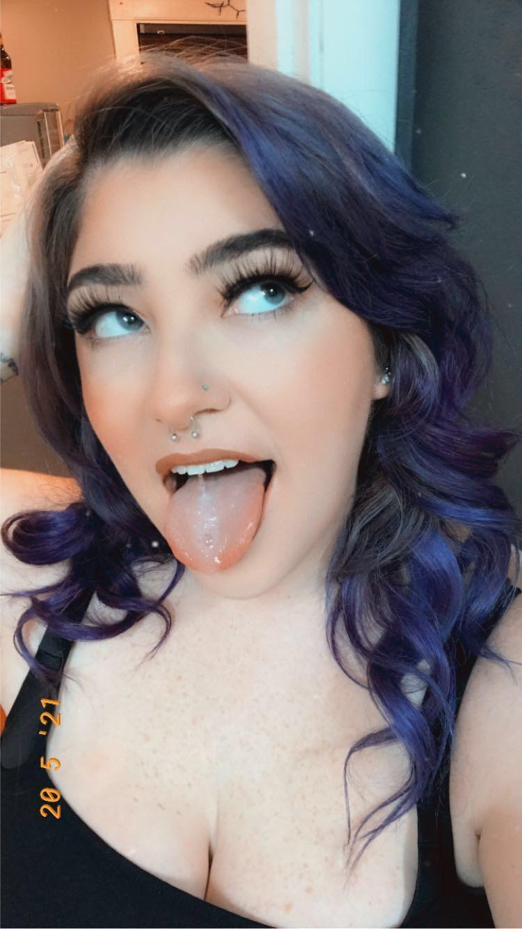 L profile image