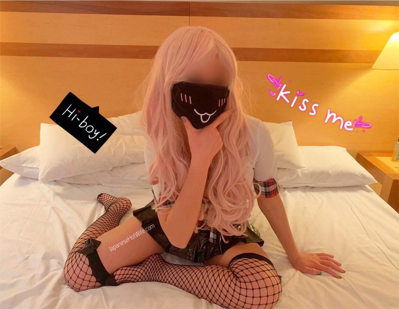 Aki 🌸 Japanese Hot Wife profile image
