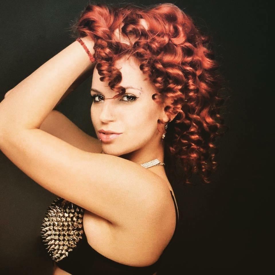 Mia profile image