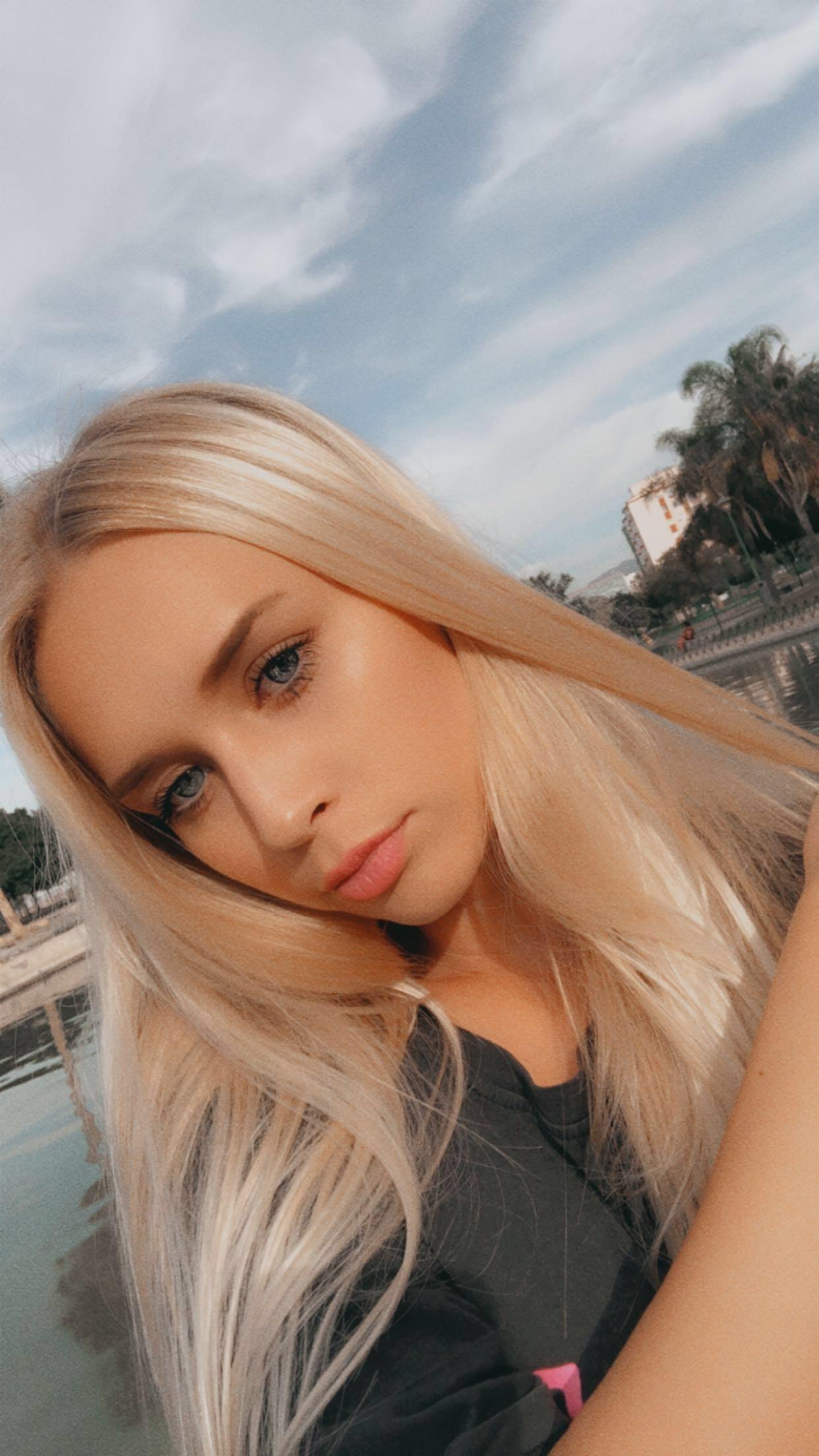 Q💎 profile image
