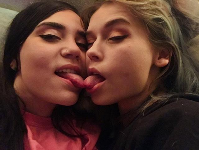 Kim n Sav profile image