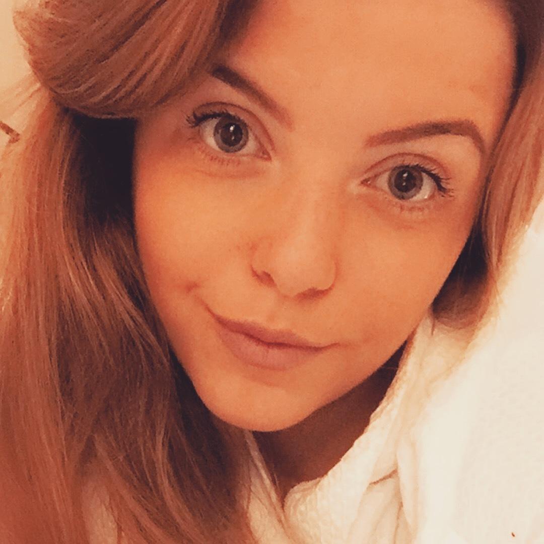 Roxie profile image
