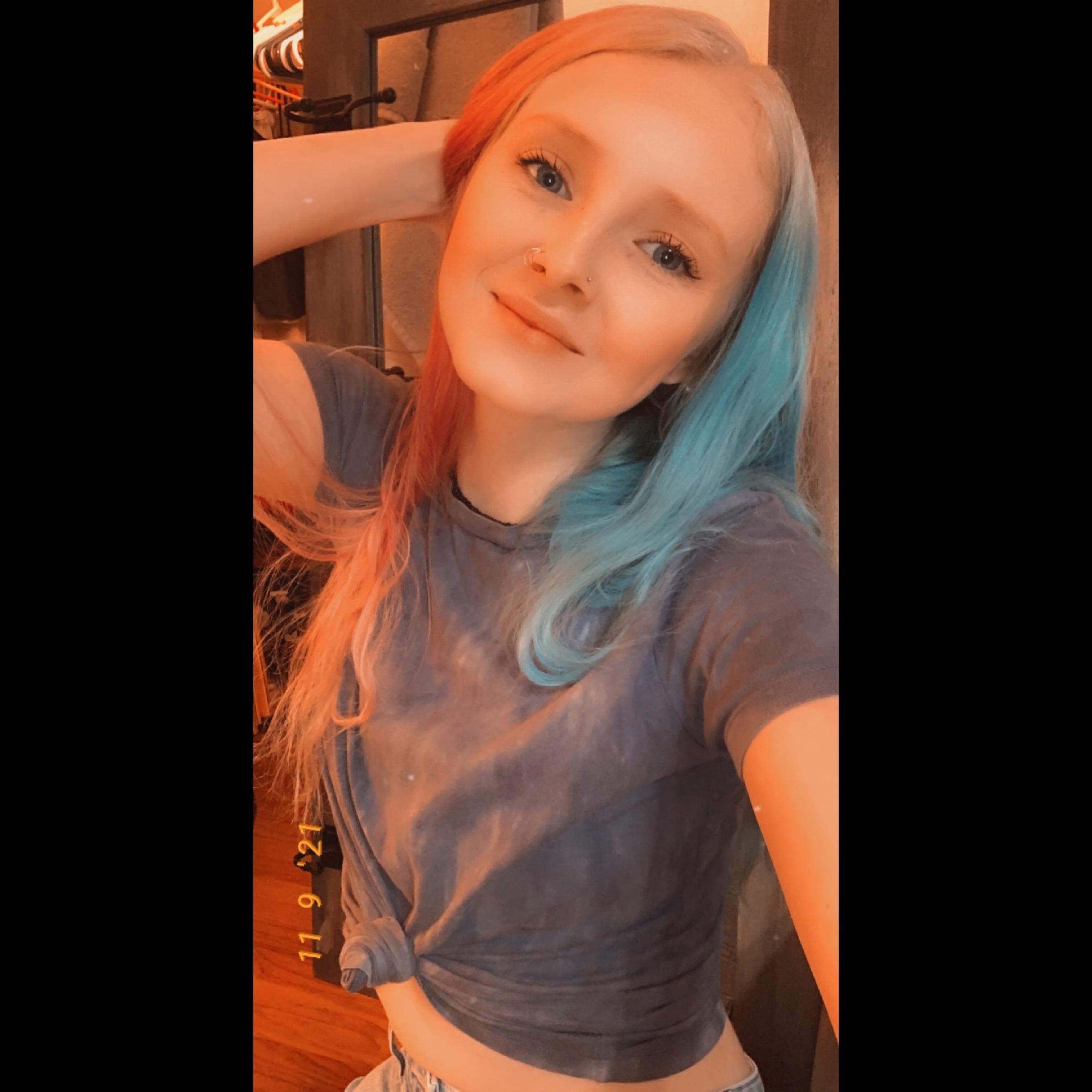 Hayley 💋 profile image