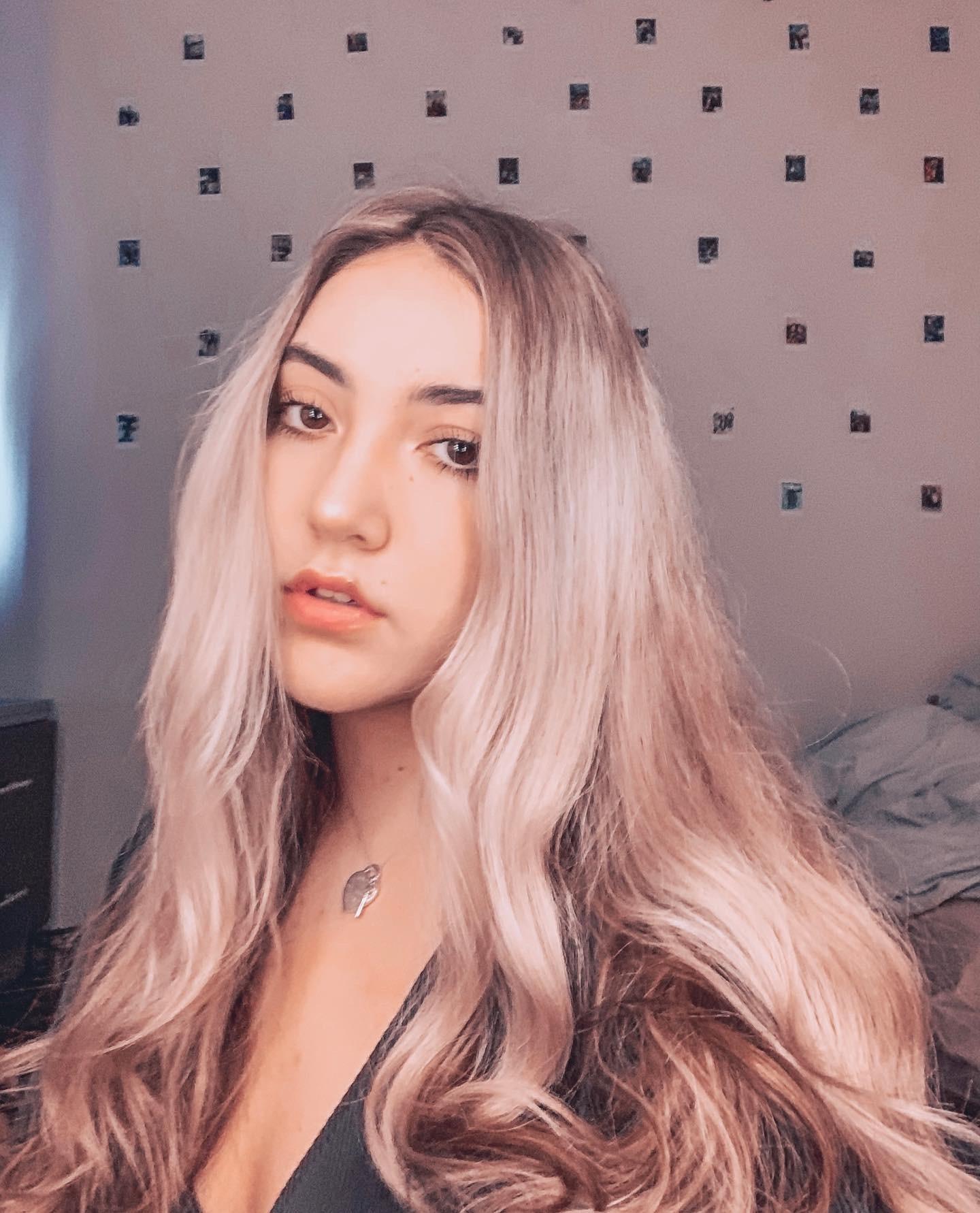 izzy profile image
