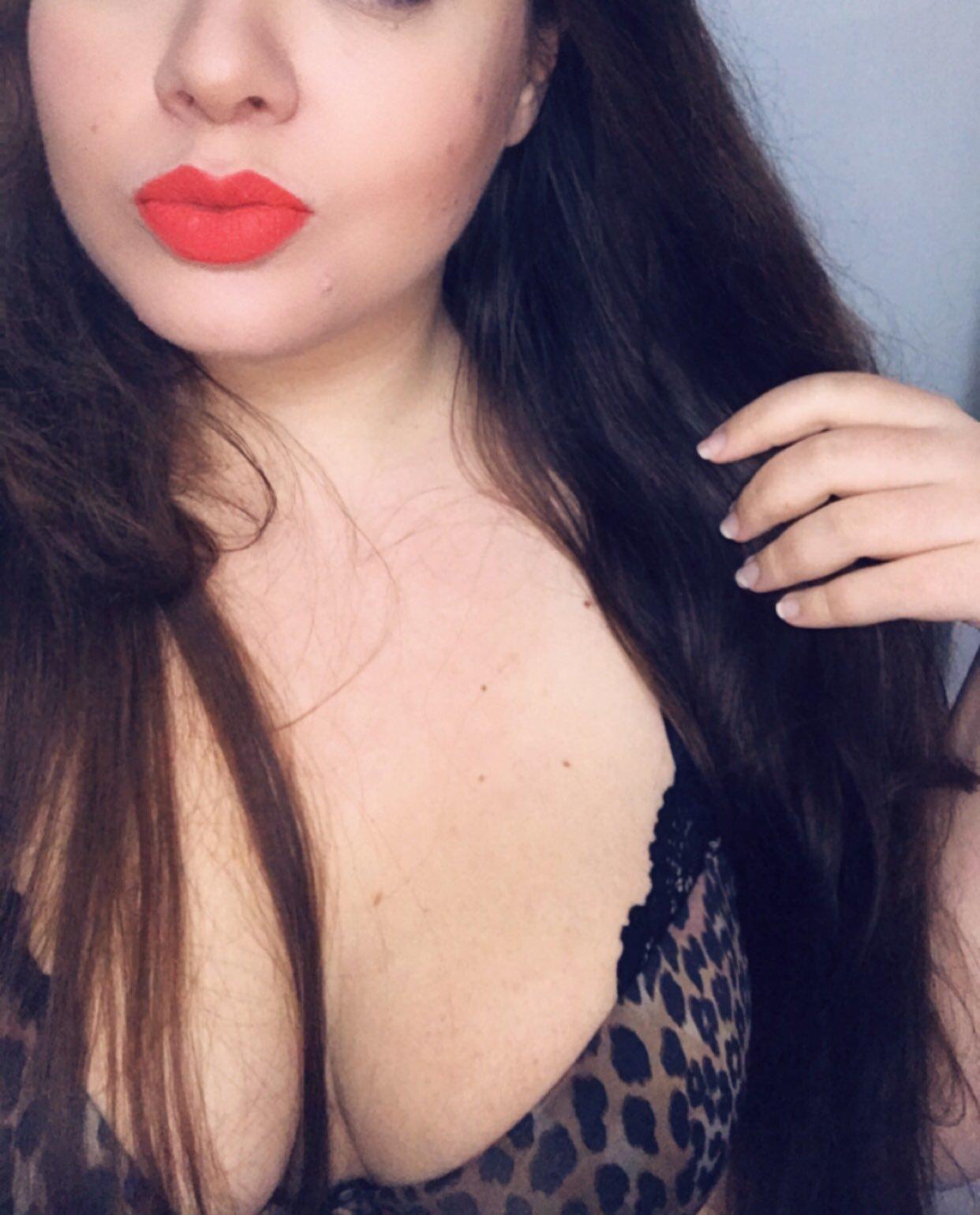 Rosie Henderson profile image
