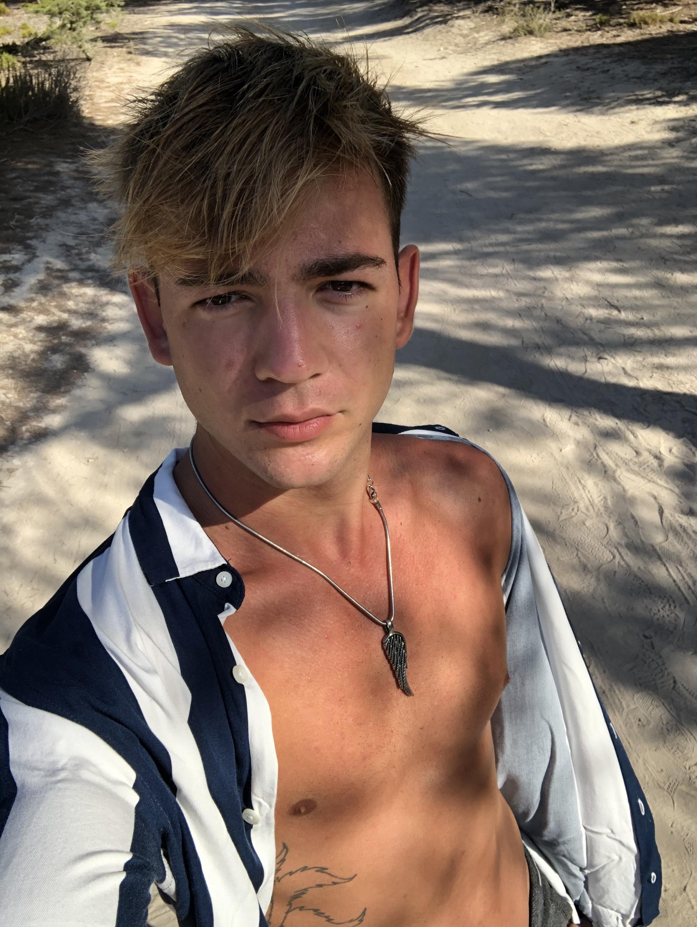 Pol profile image