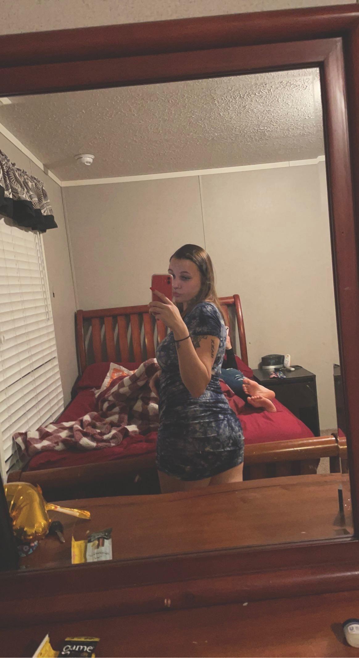 R💋 profile image