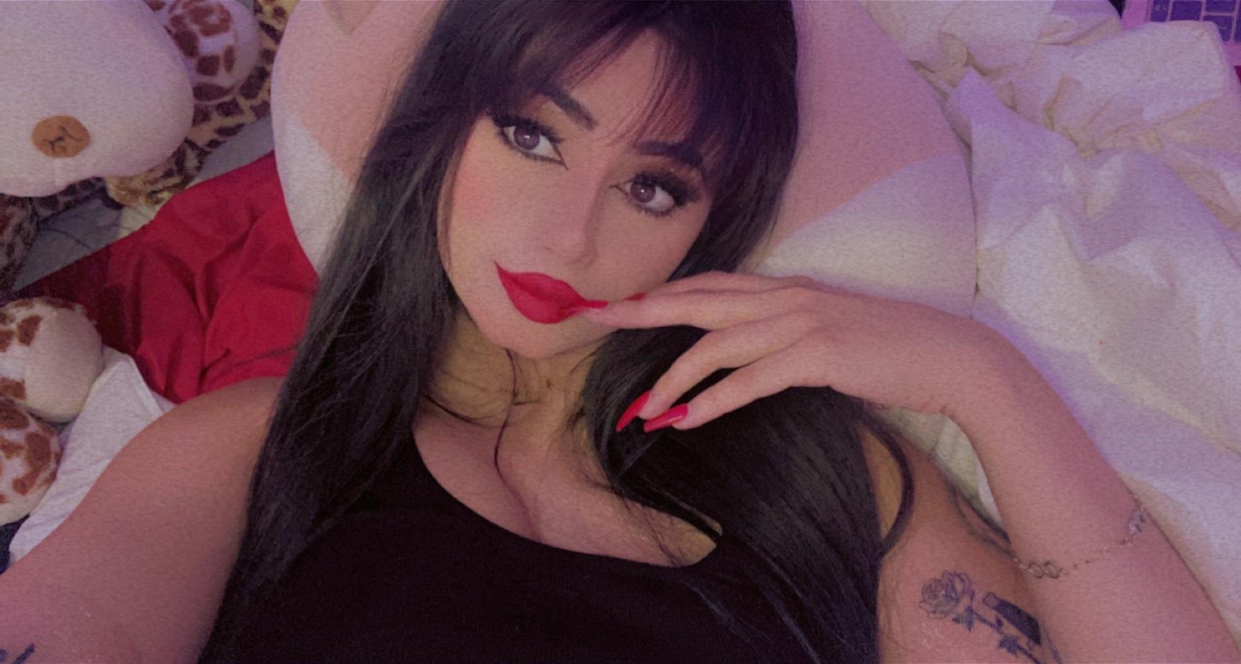 J🌹 profile image