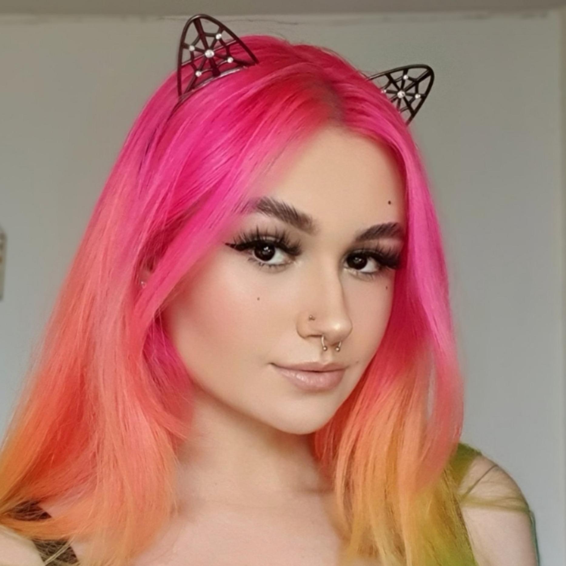 Bunny 🐰 $3 SALE + free D rate profile image