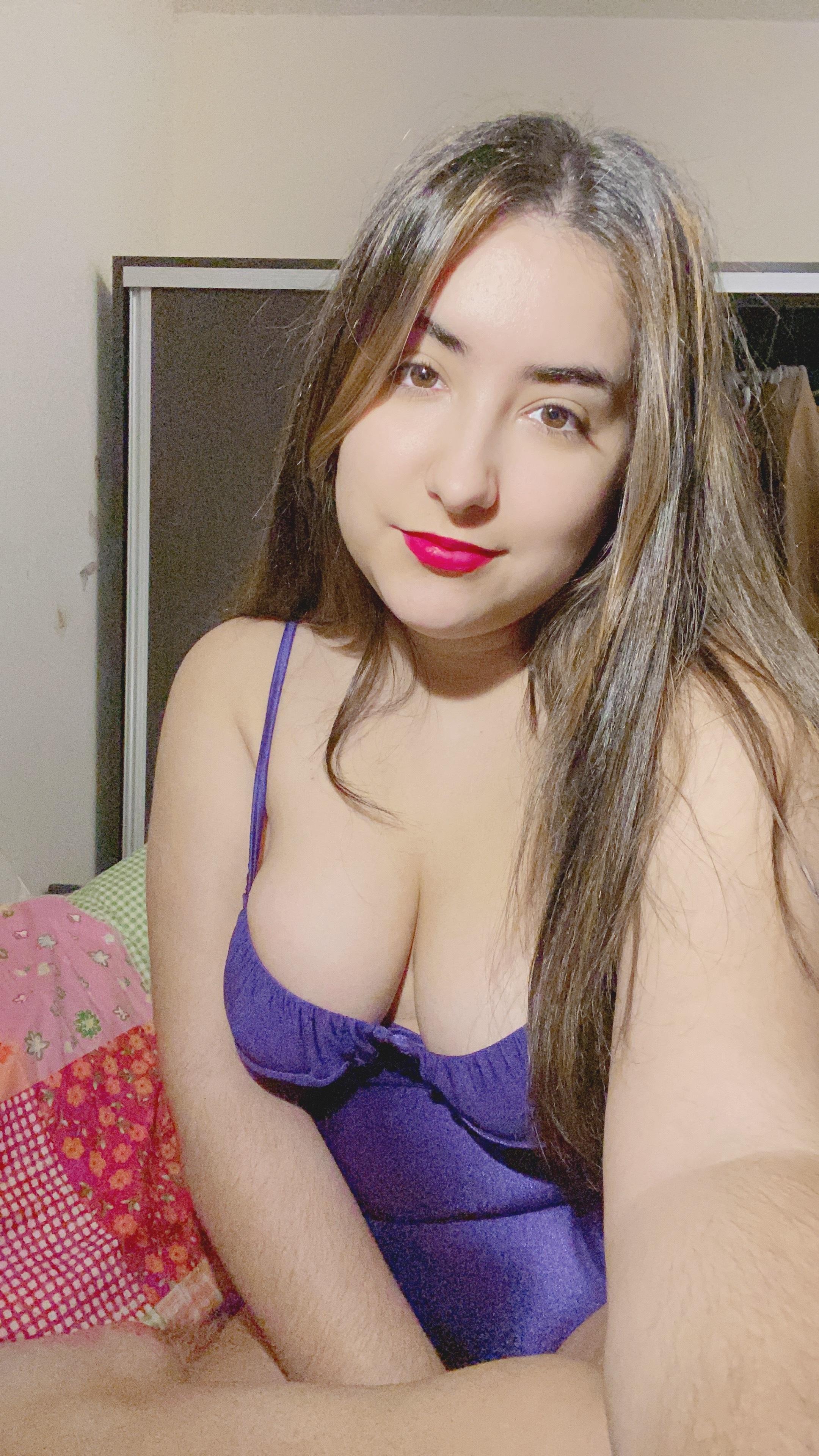 Mia profile image