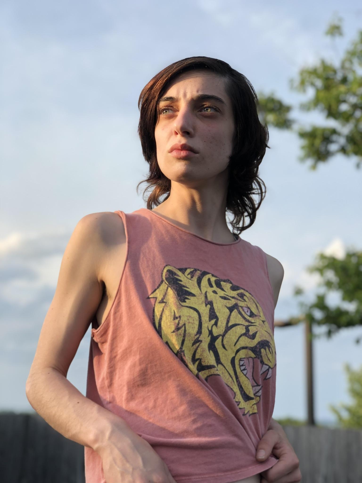 V profile image