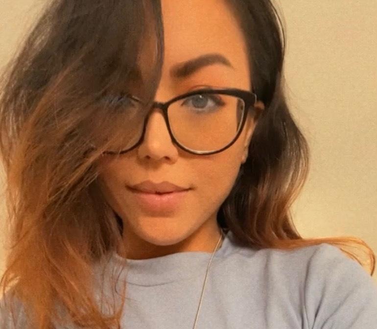 V profile image