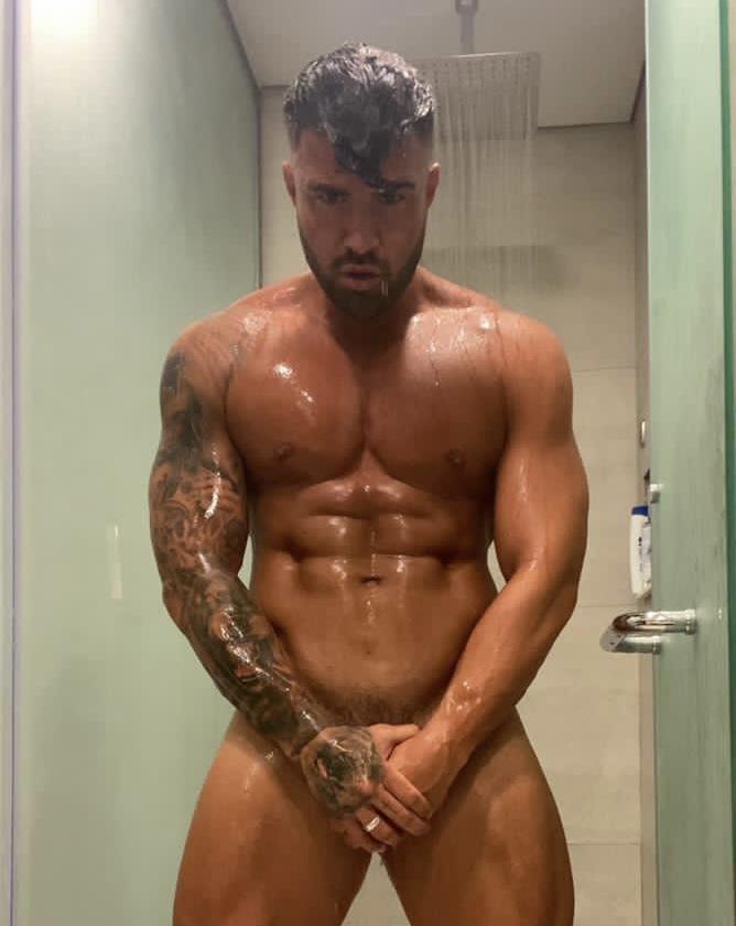 Rogan O’Connor profile image