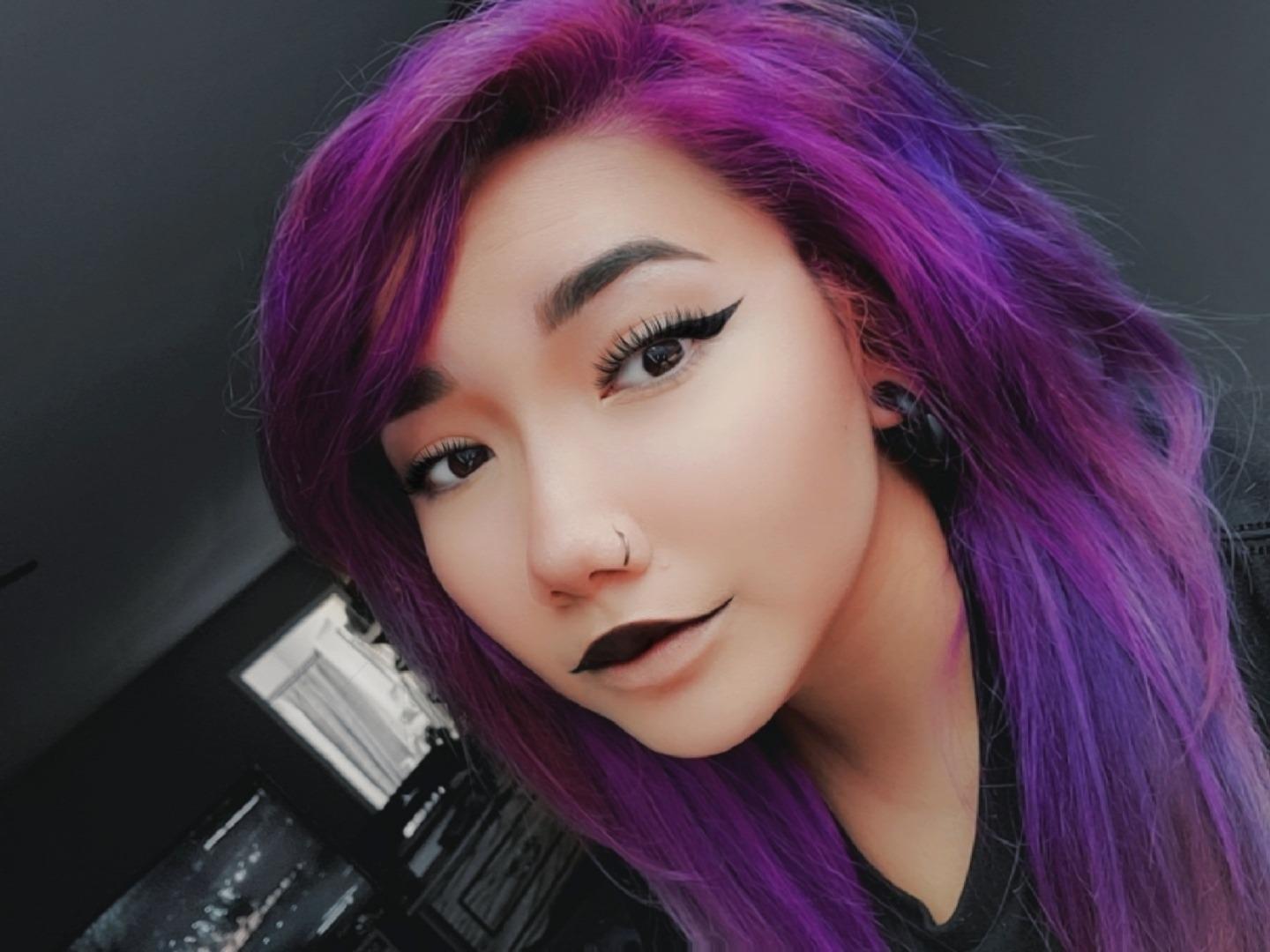 💜 Big Titty Waifu 💜 profile image