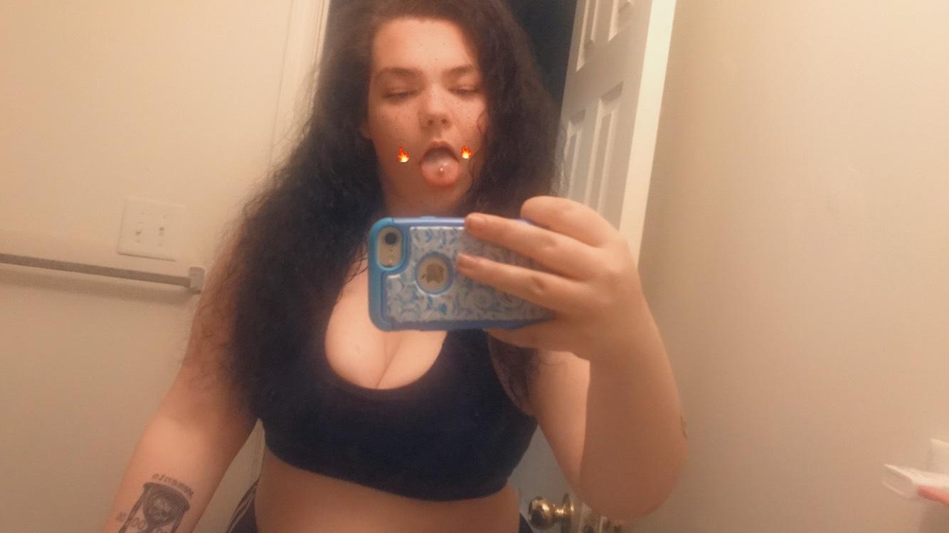 Angie profile image