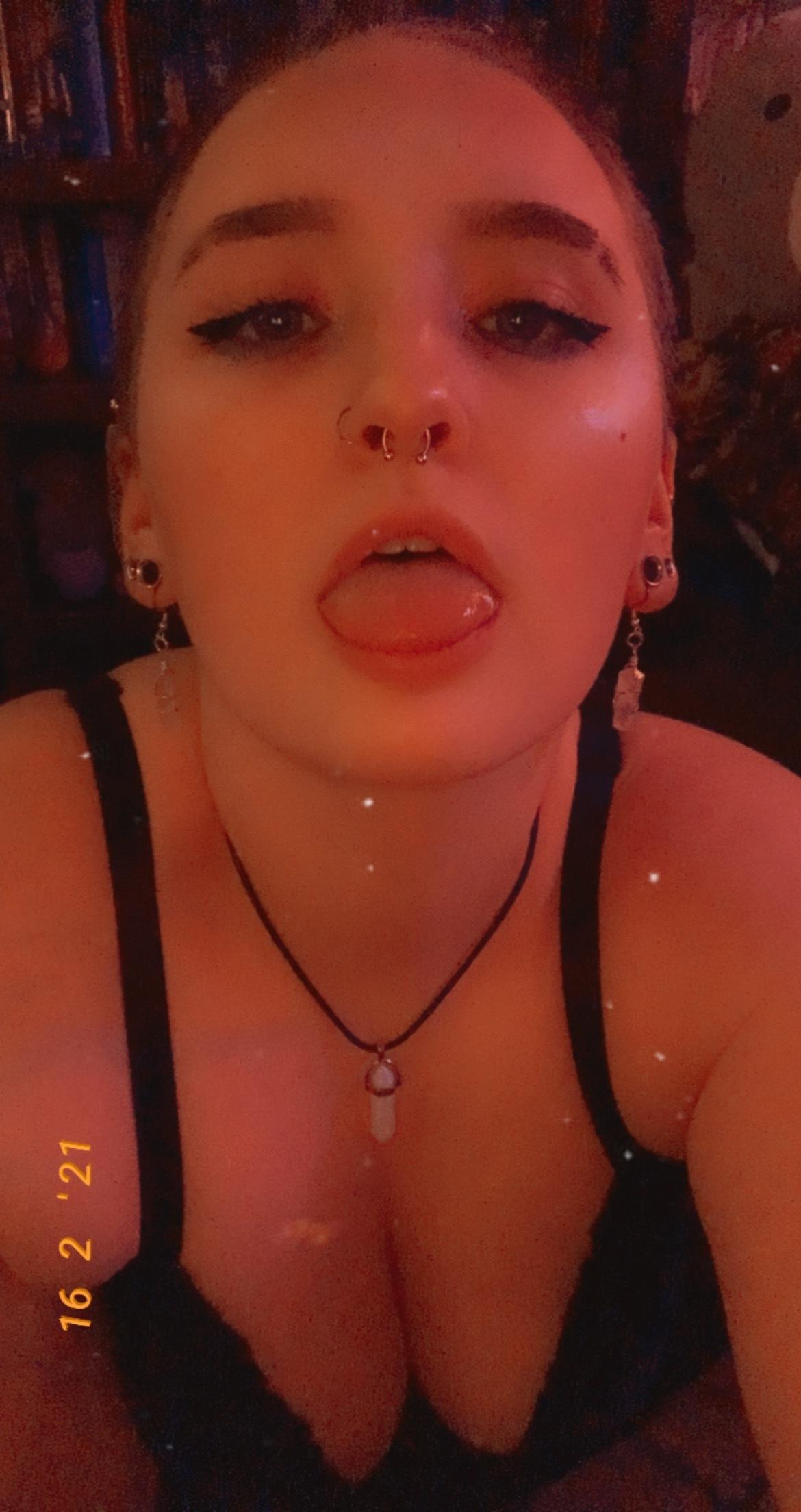 Q🤍 profile image