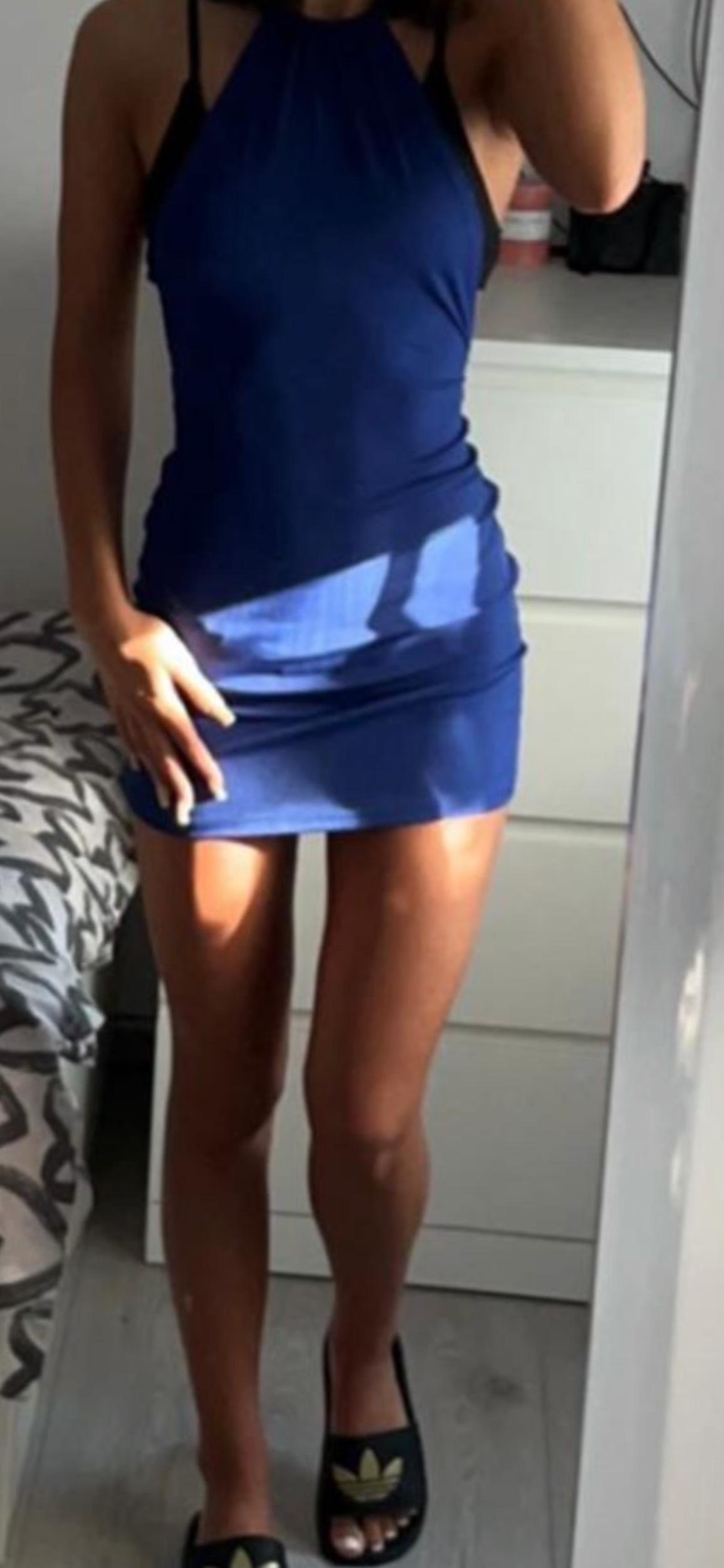 Adela profile image