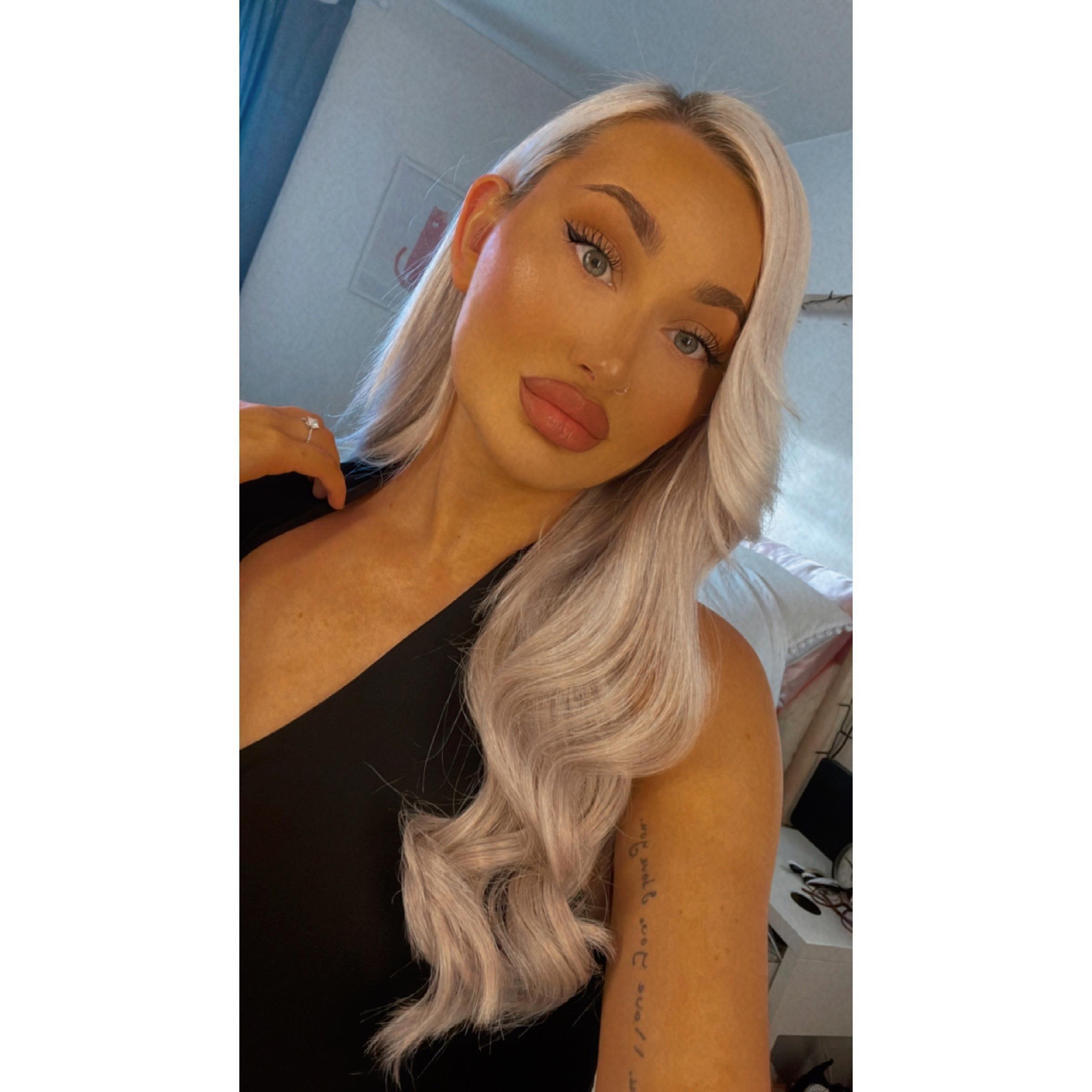 Holly 🫦 profile image