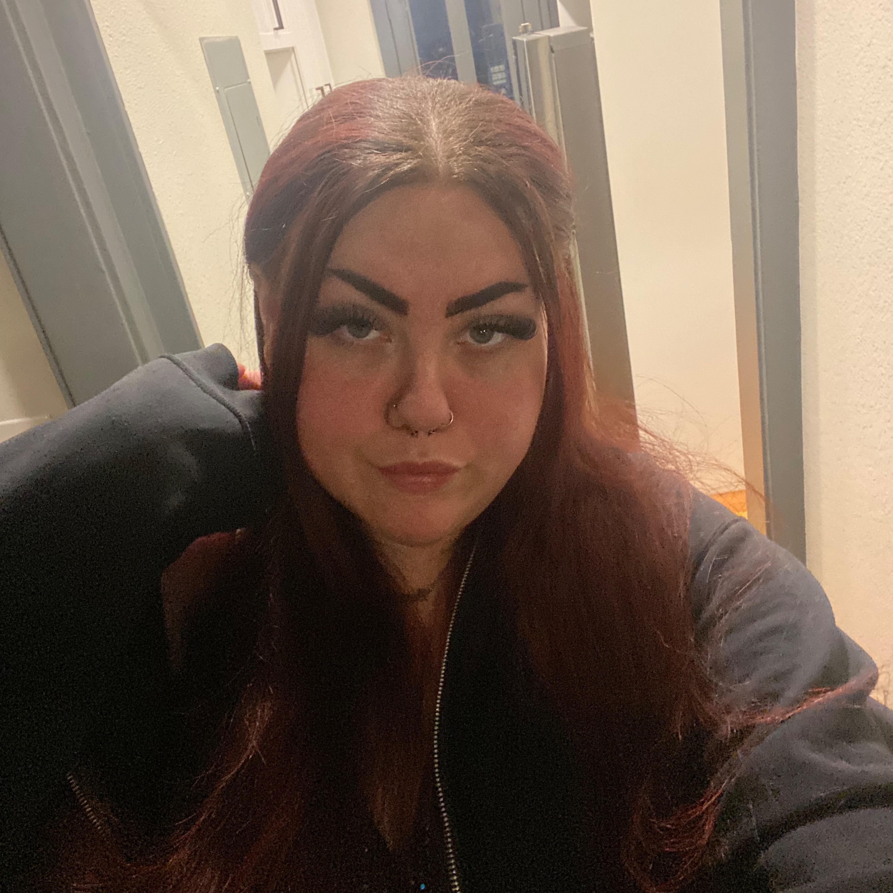 Izzy profile image